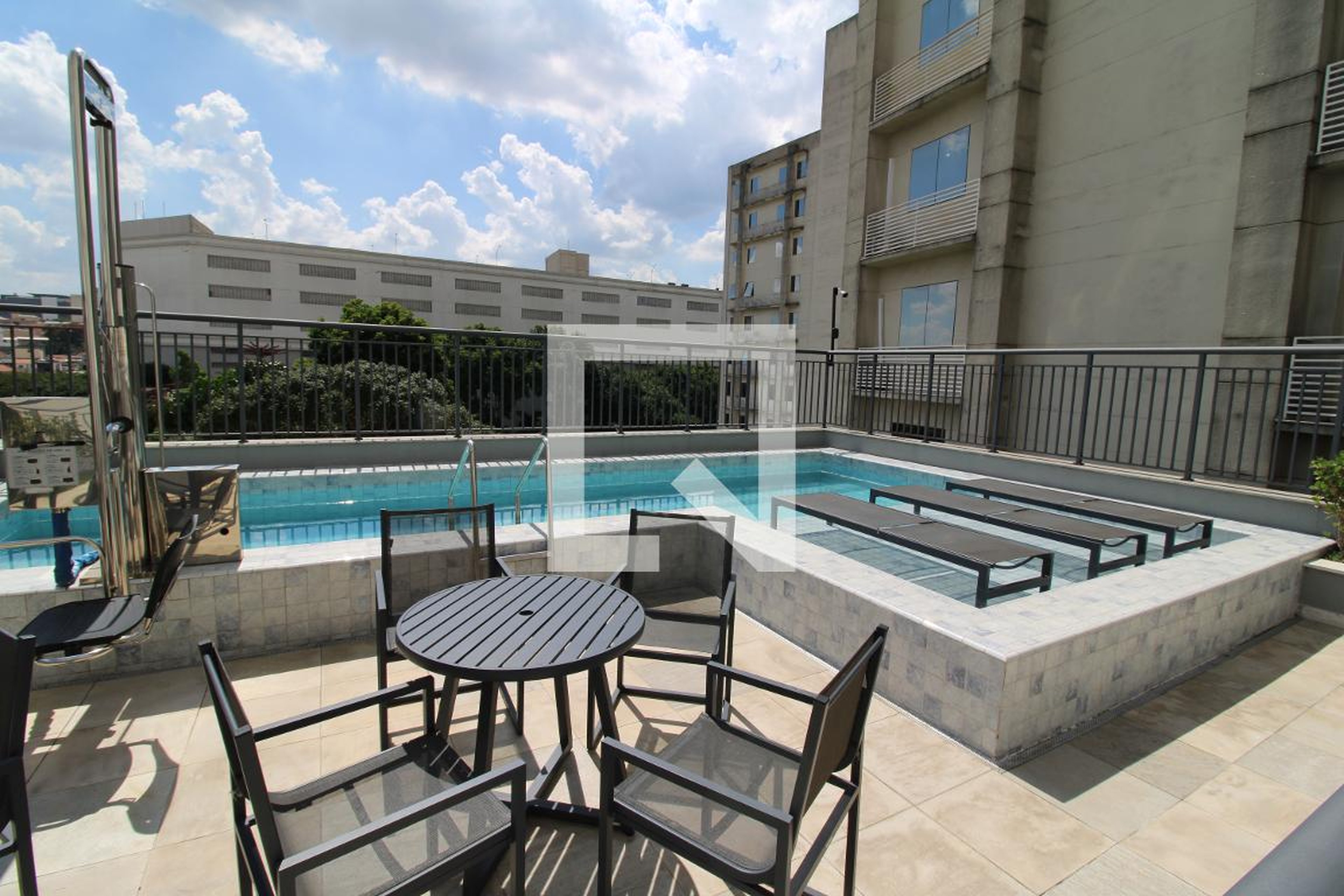 Área Comum Condomínio em Avenida Guapira, 75