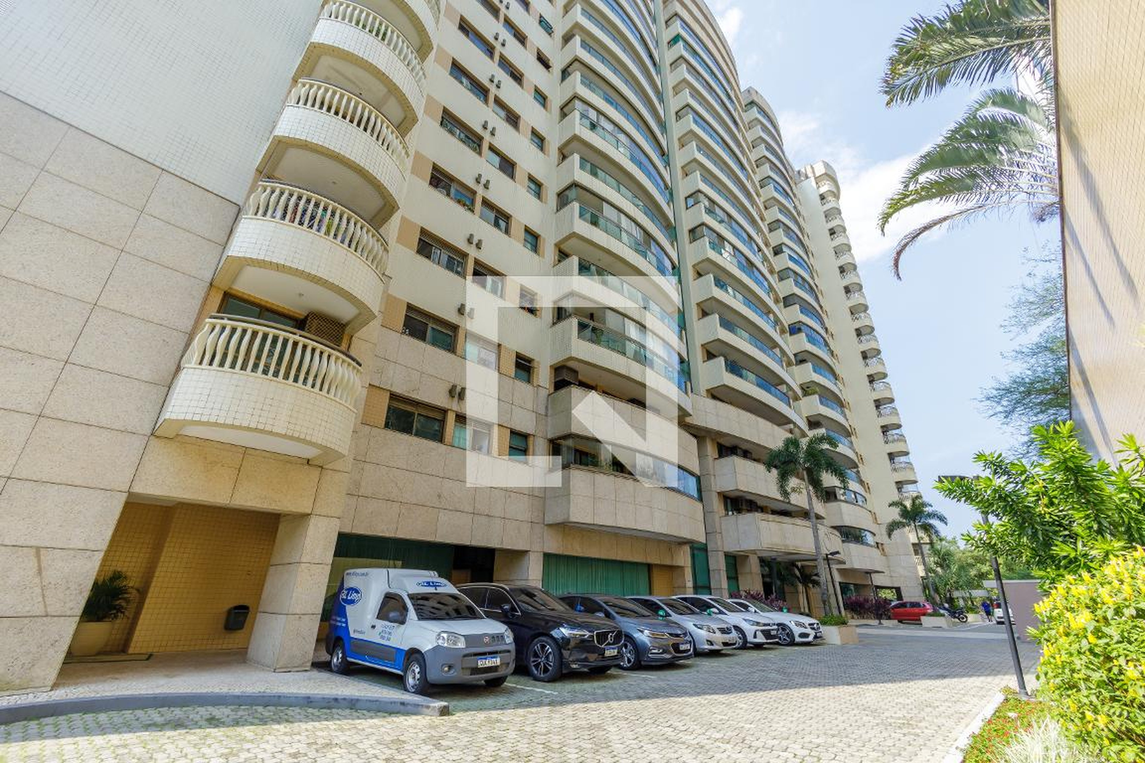 Fachada Condomínio Península Life