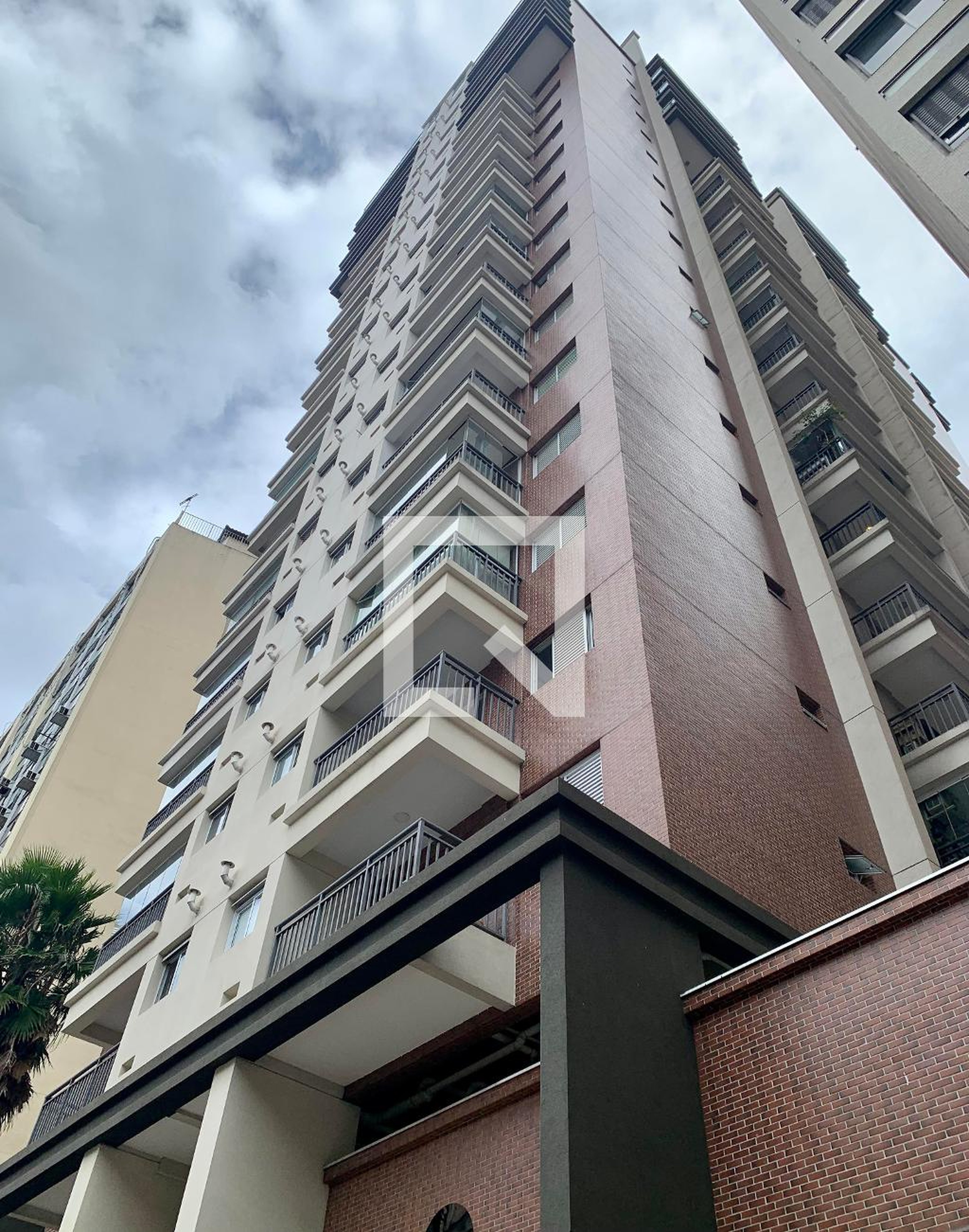 Fachada do Prédio Condomínio Uptown Arouche