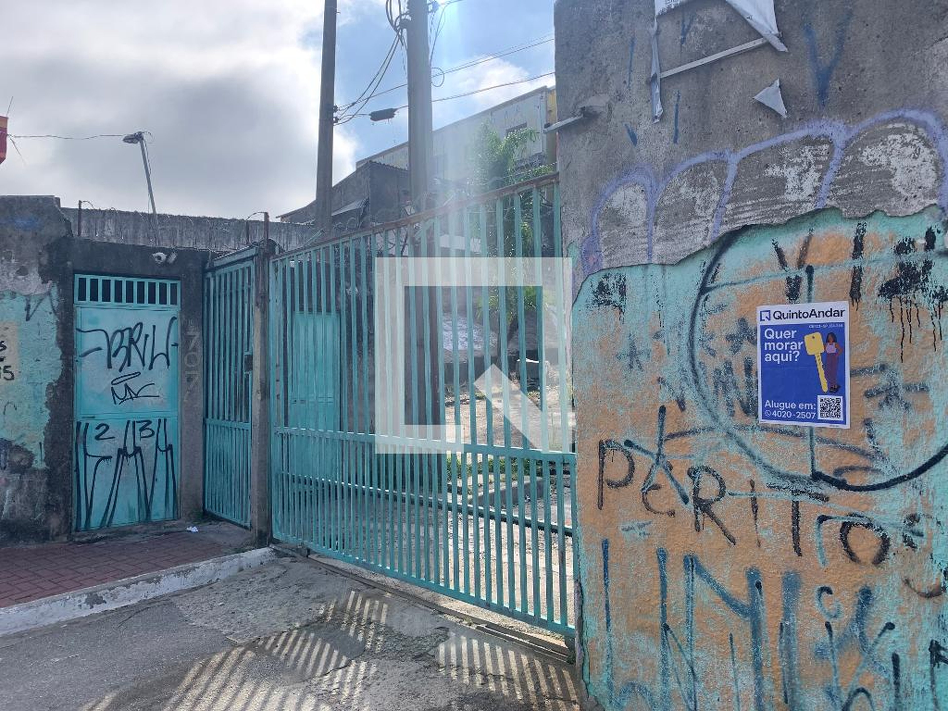 Fachada Condomínio em Avenida Governador Jânio Quadros, 707