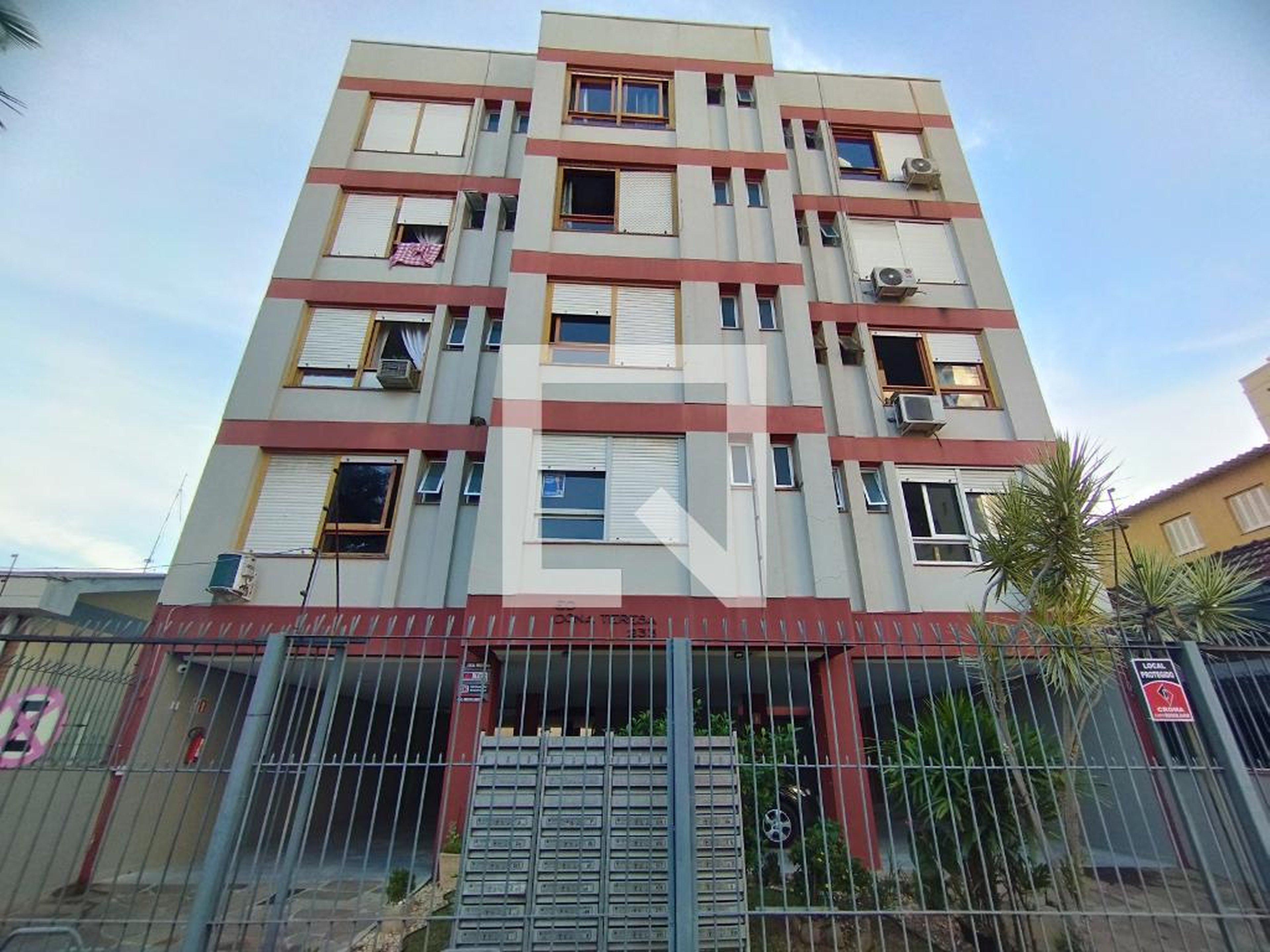 Fachada Condomínio em Rua João Alfredo Panitz, 433