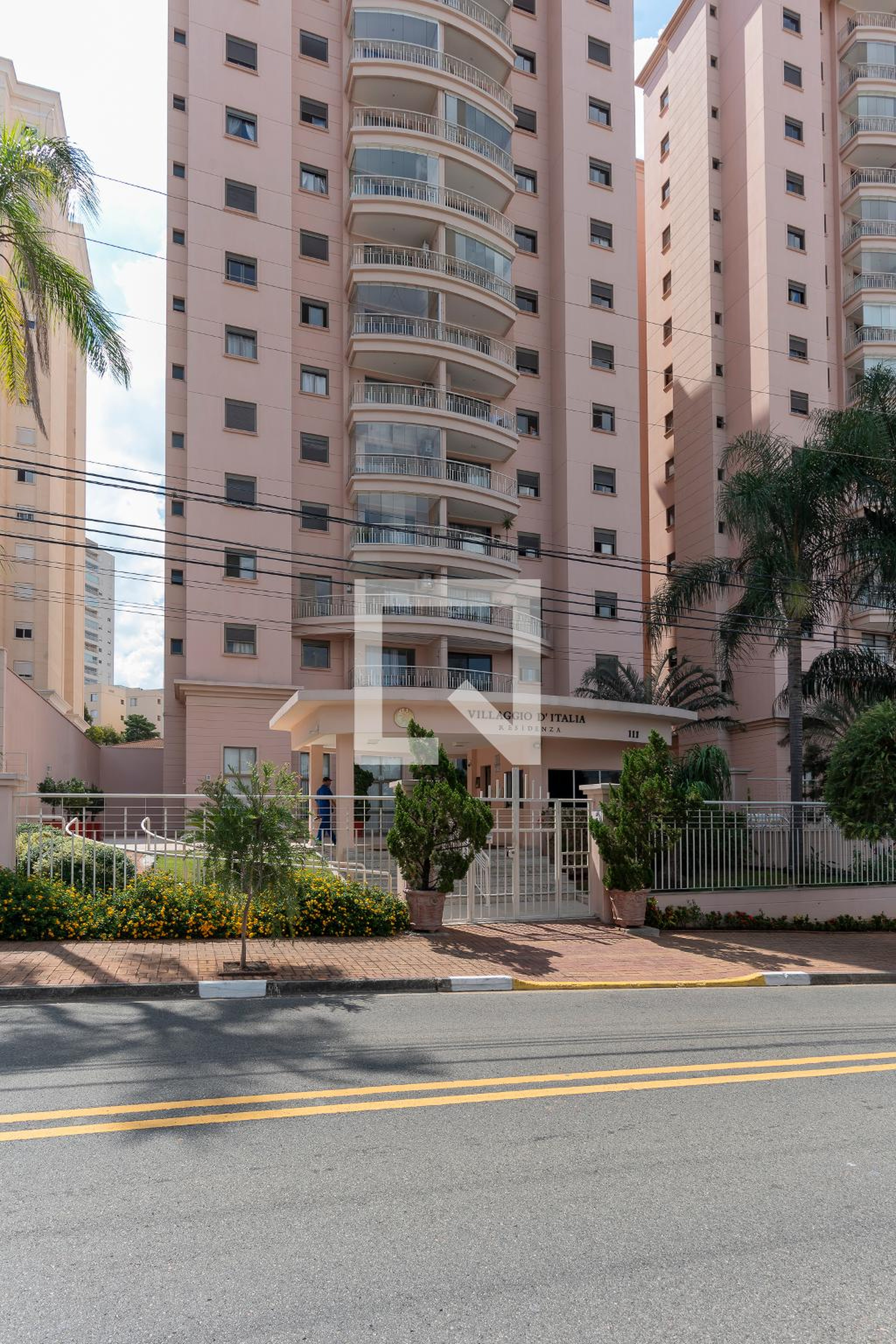 Fachada do Condomínio Condomínio Villaggio D'italia Residenza