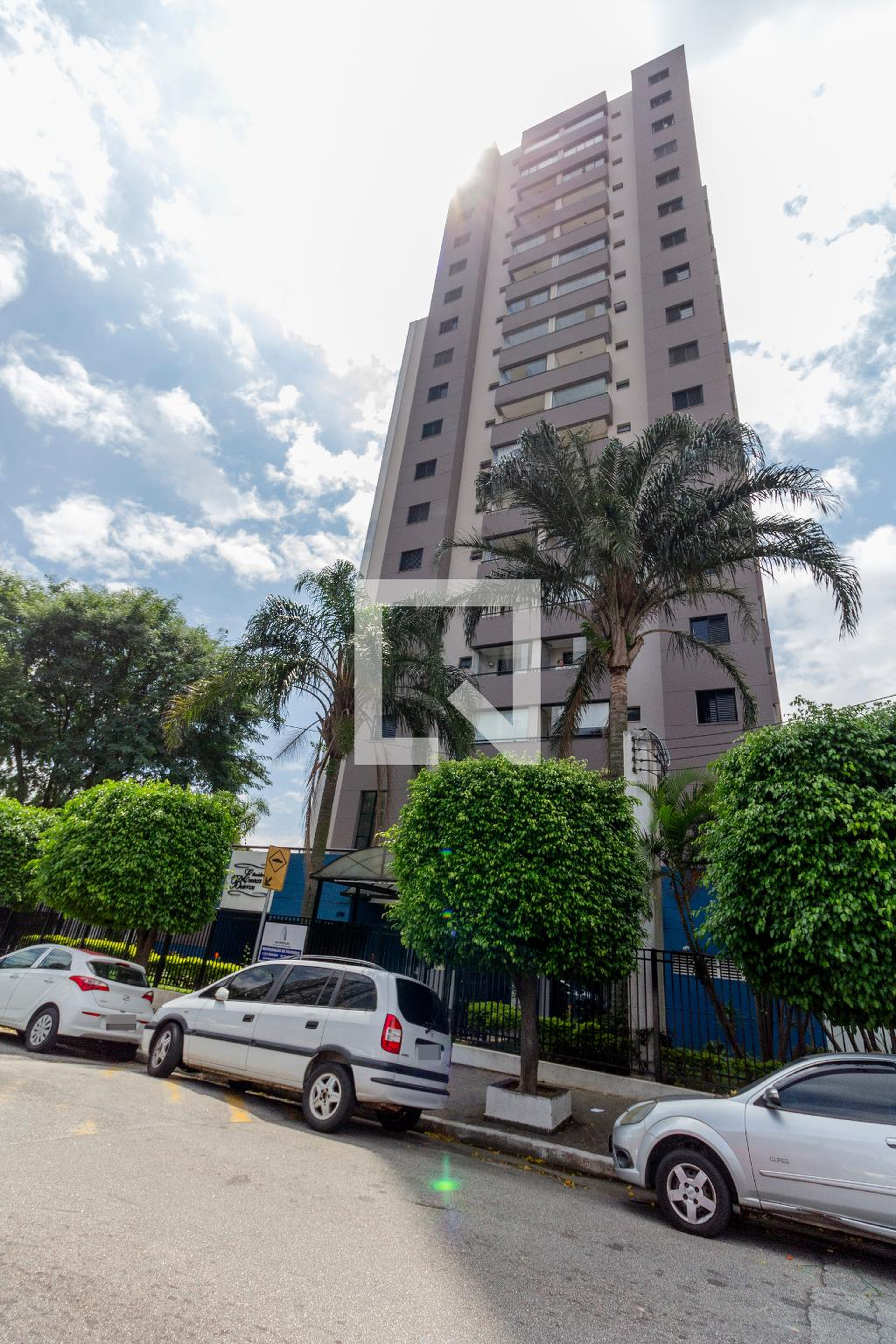 Fachada Residencial Enéas de Barros