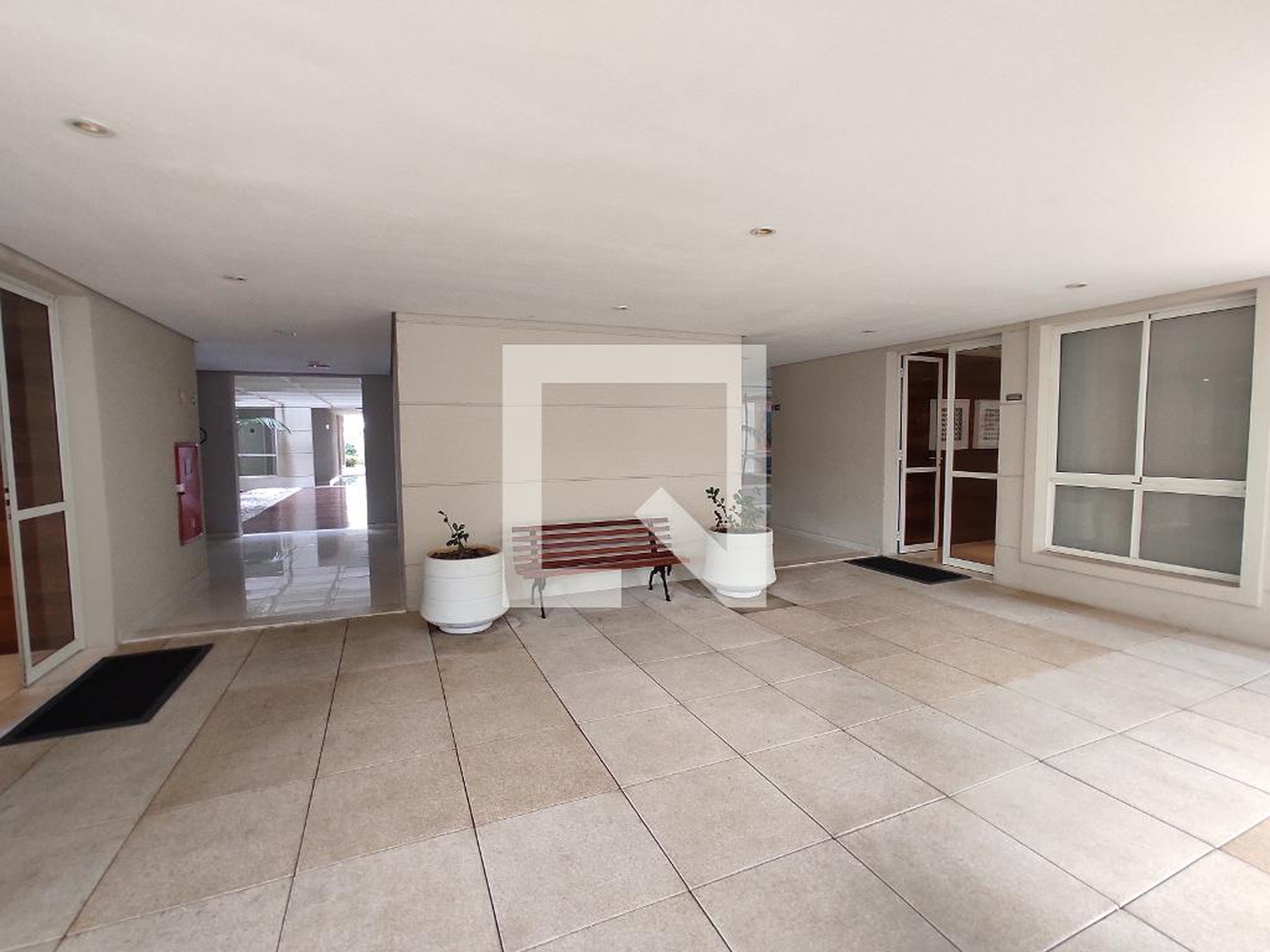 Hall de entrada - Edifício Summit Alto de Pinheiros