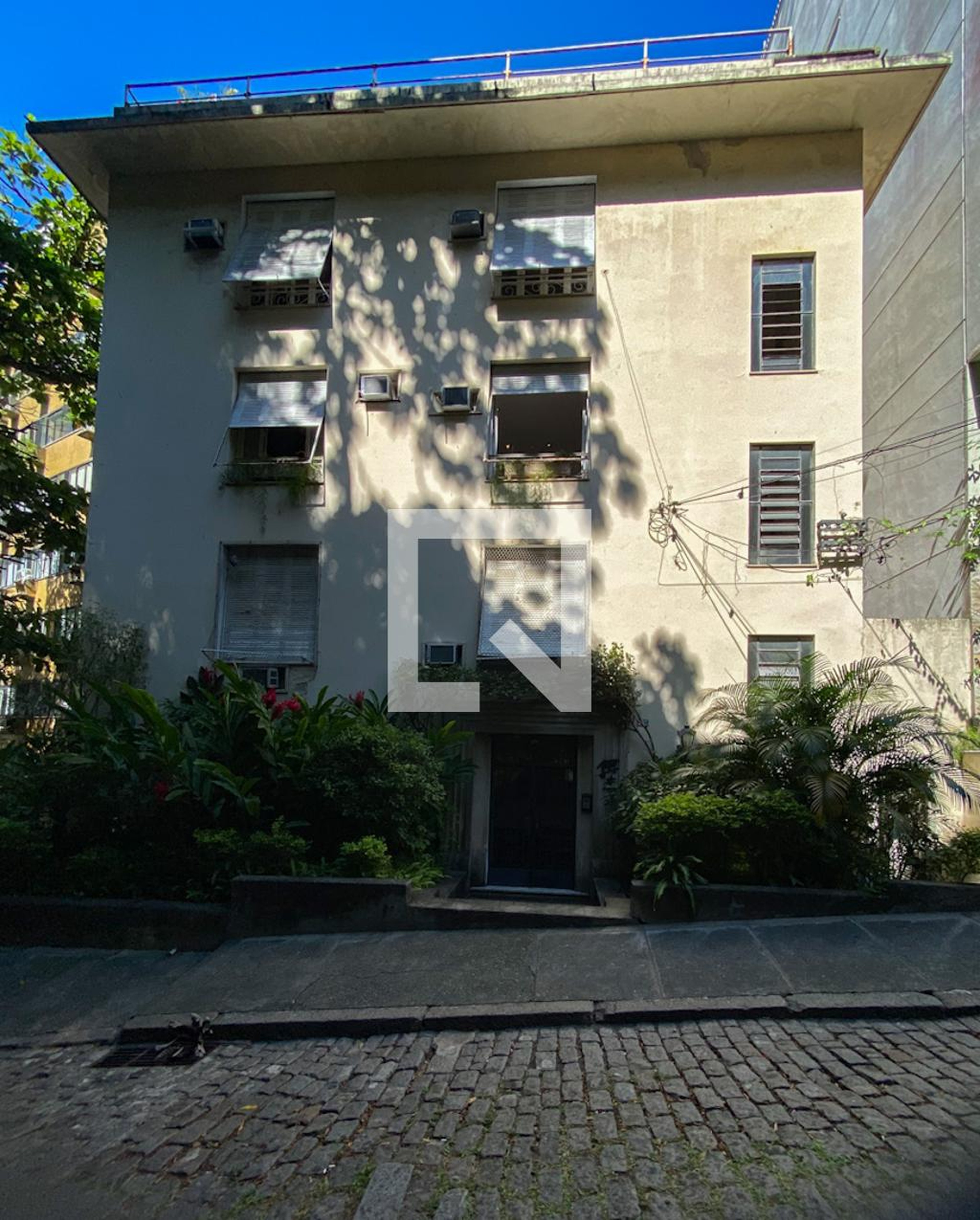 Fachada Condomínio em Rua Sacopã, 403