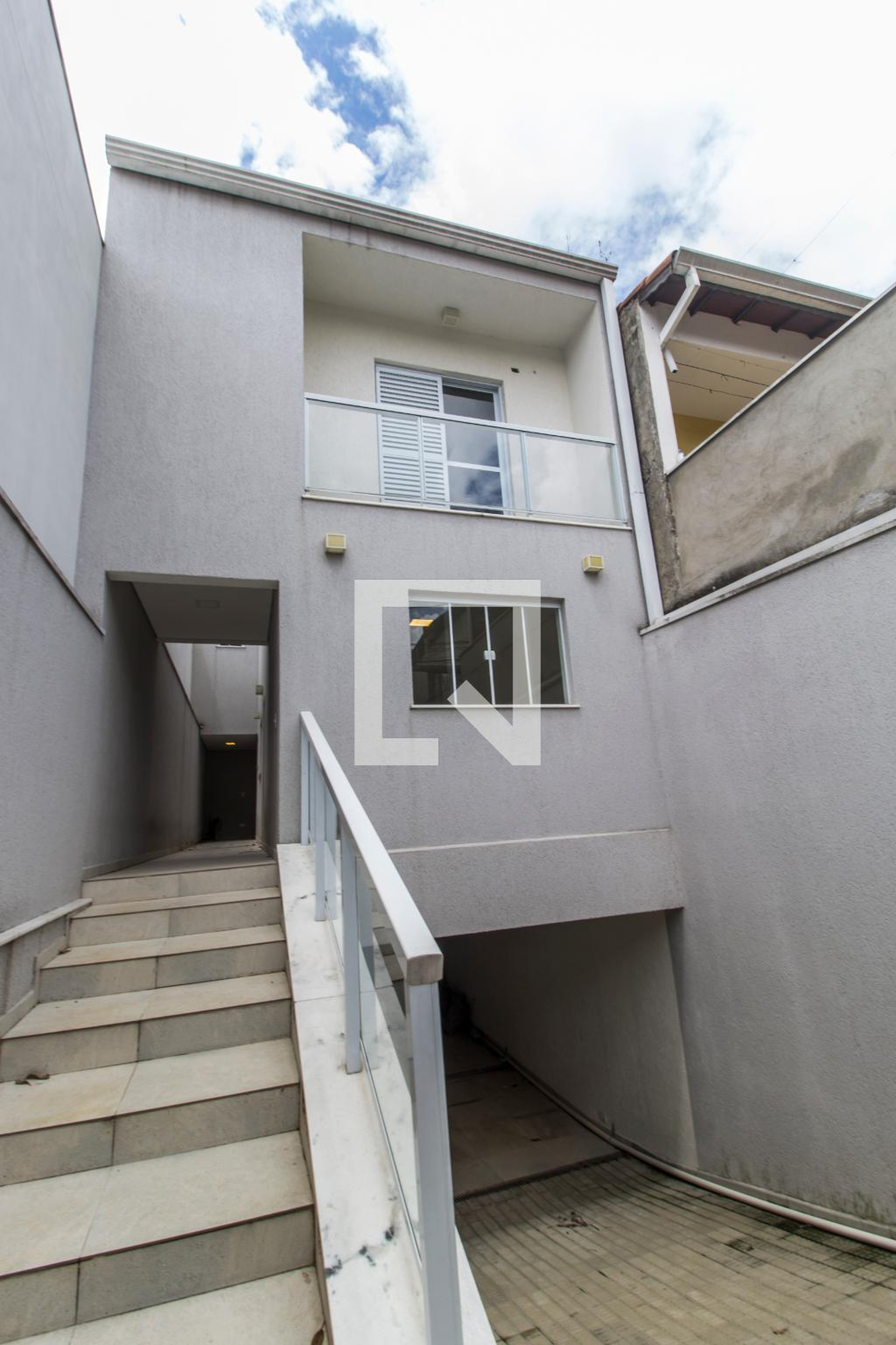 Fachada Condomínio em Rua Água Marinha, 177