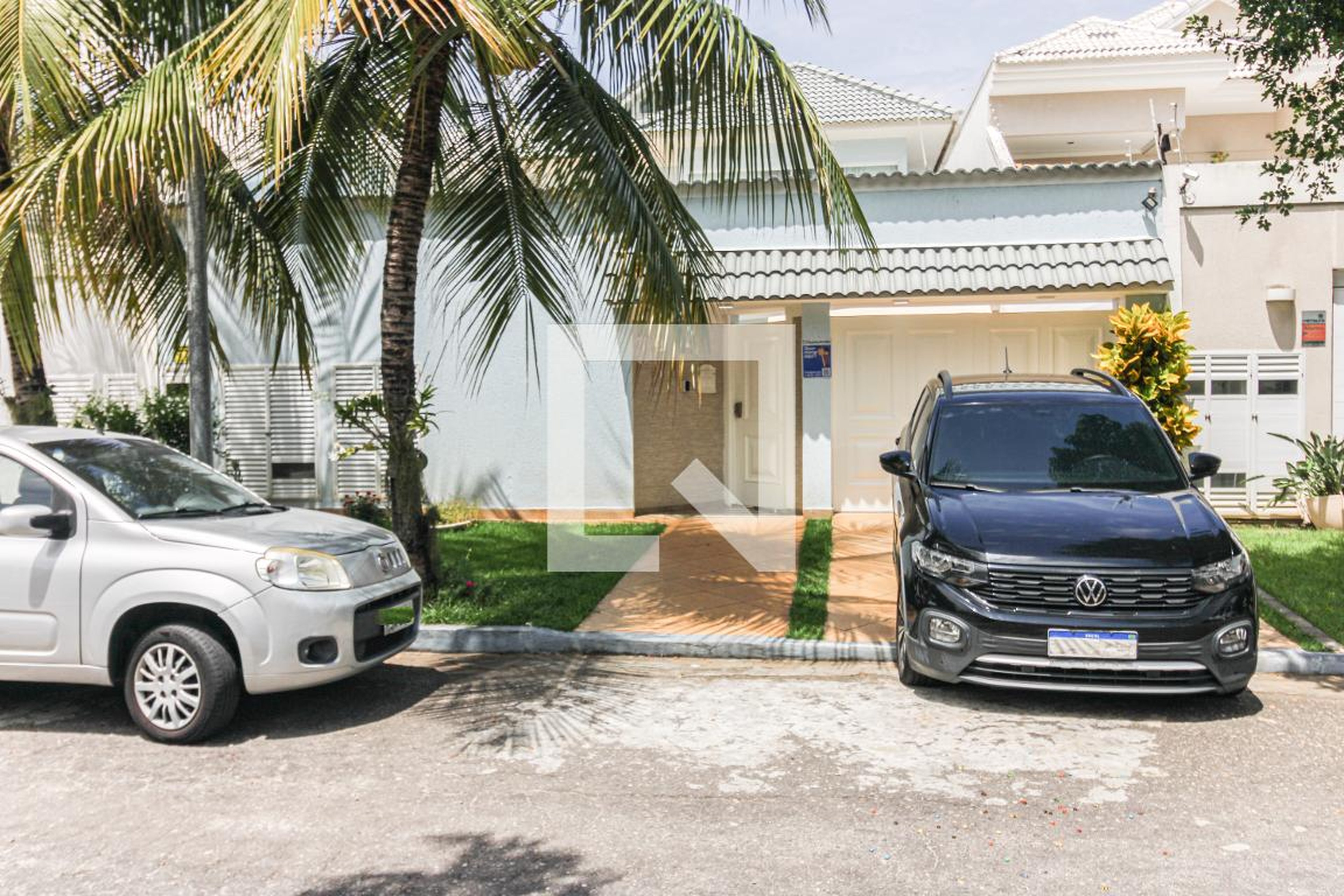 Fachada Condomínio em Rua Agapanto, 39
