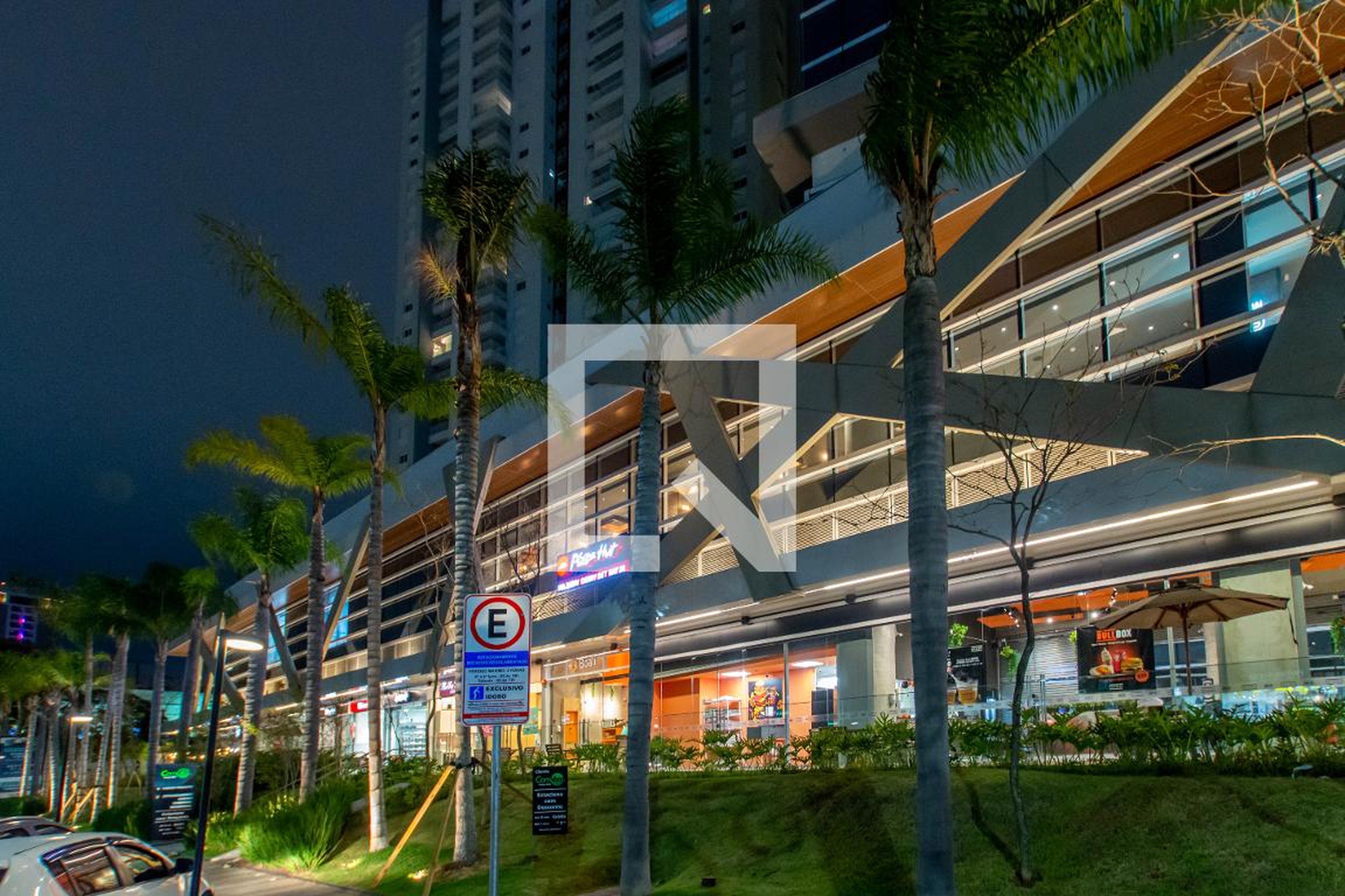 Fachada Condomínio em Rua Soldado Ermínio Cardoso, 100