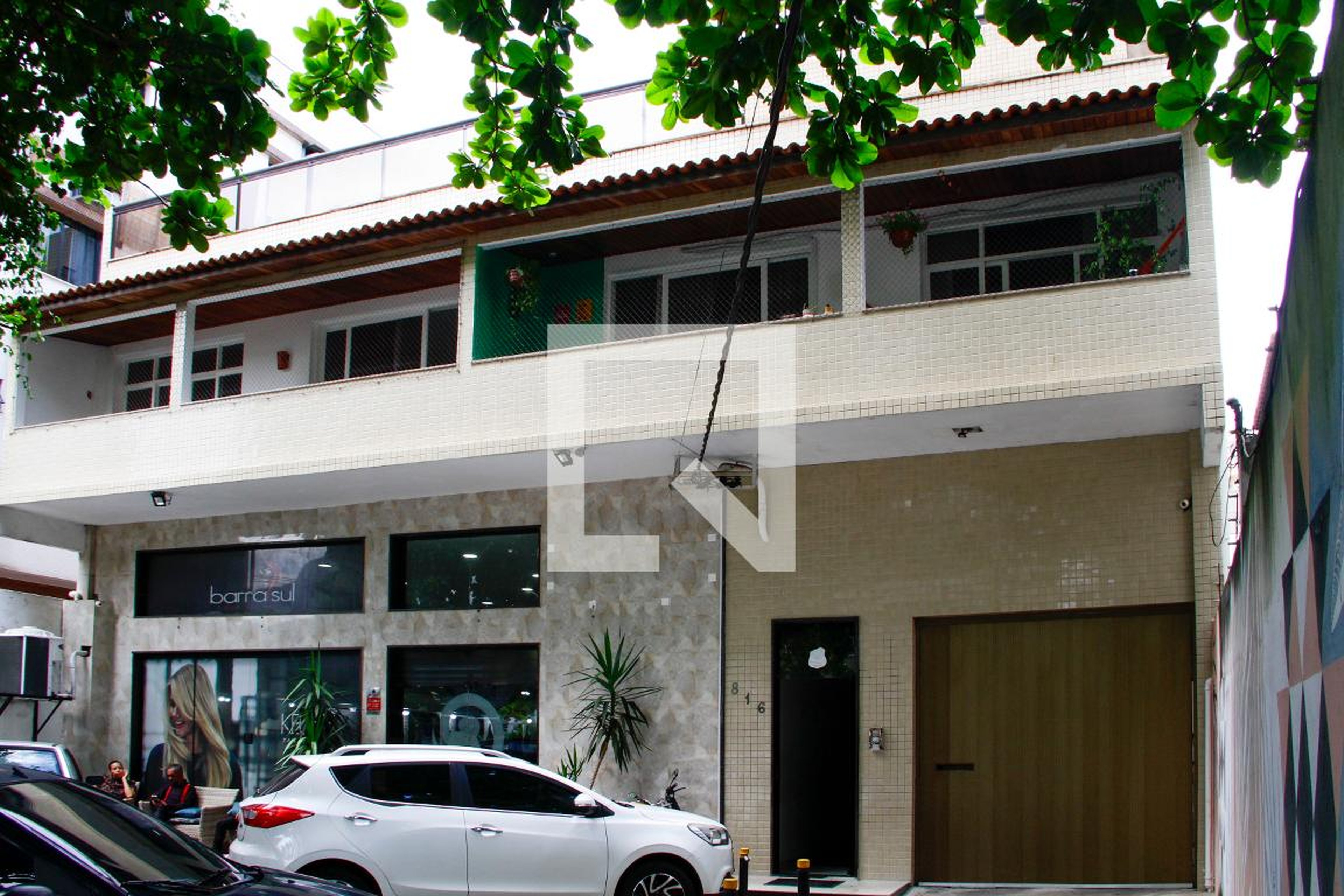 Fachada Condomínio em Avenida Érico Veríssimo, 816