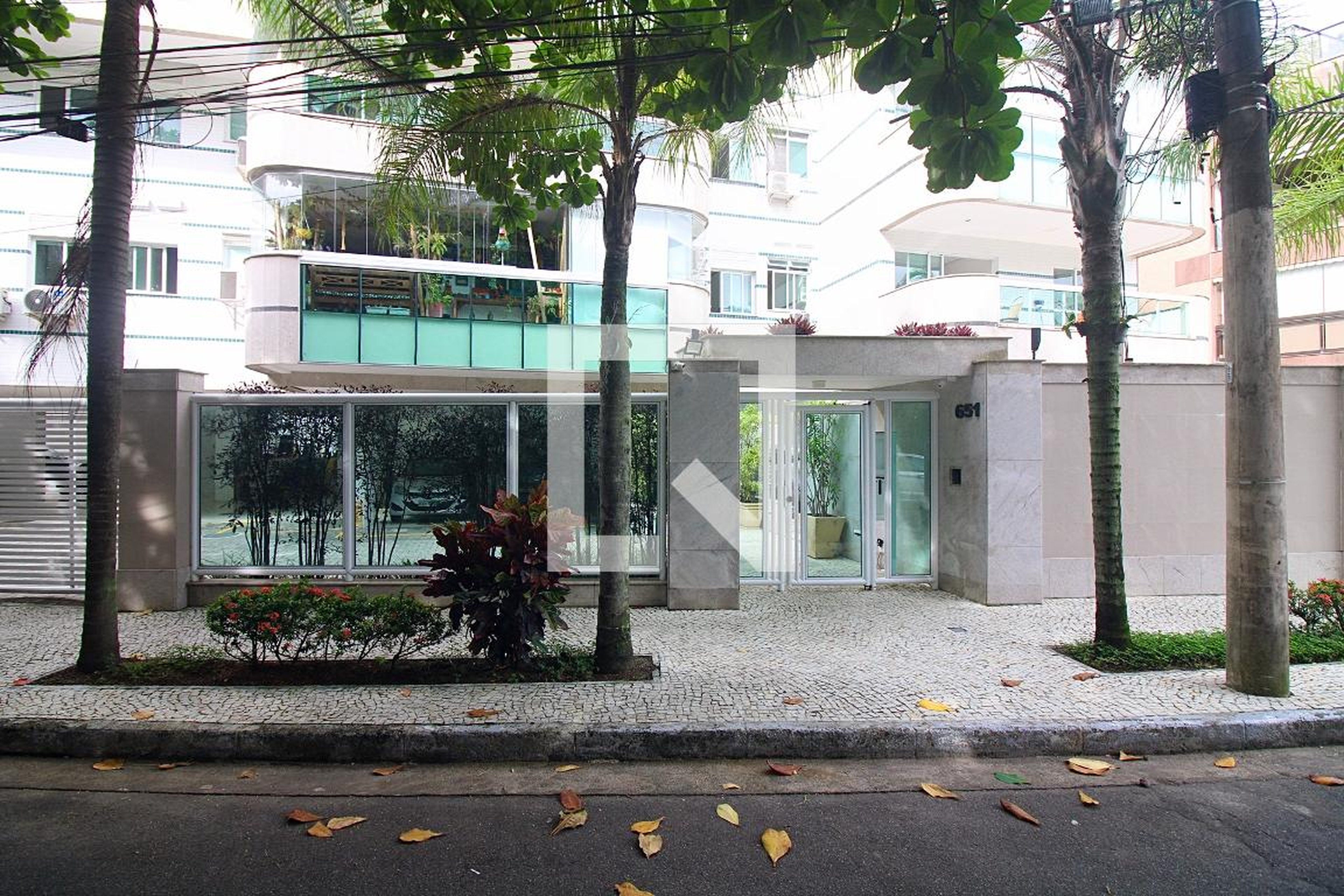 Fachada do Prédio Condomínio Cap Ferrat