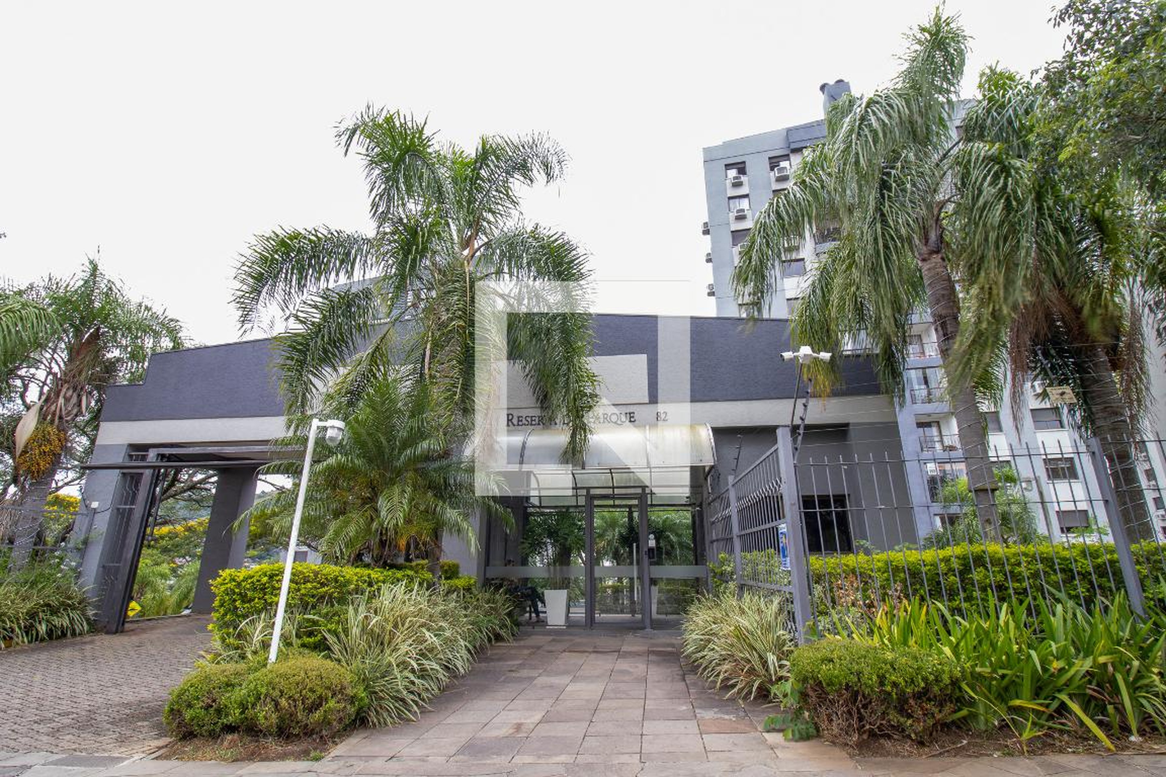 Fachada Condomínio Reserva do Parque