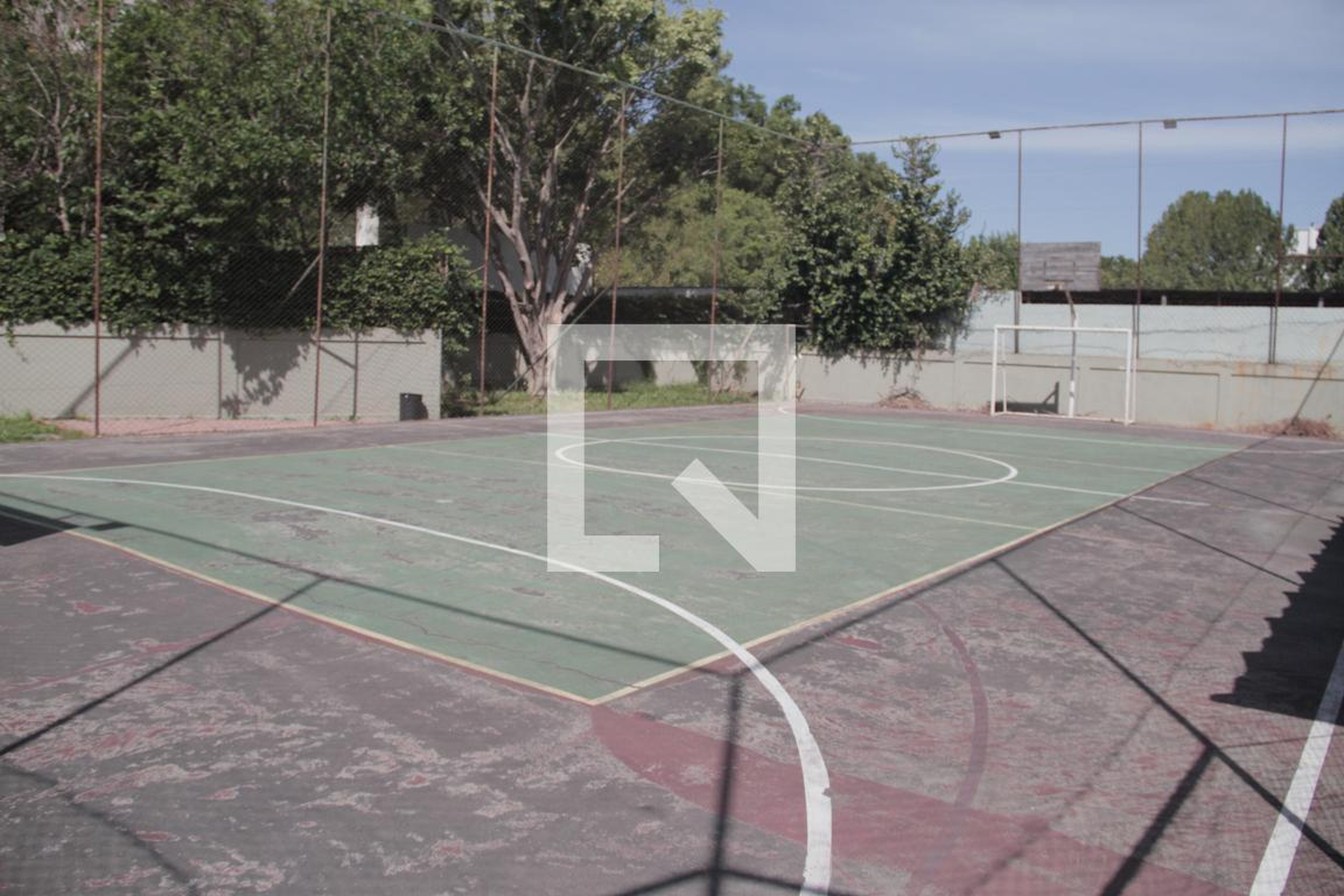 Quadra Esportiva - Plaza de Las Torres