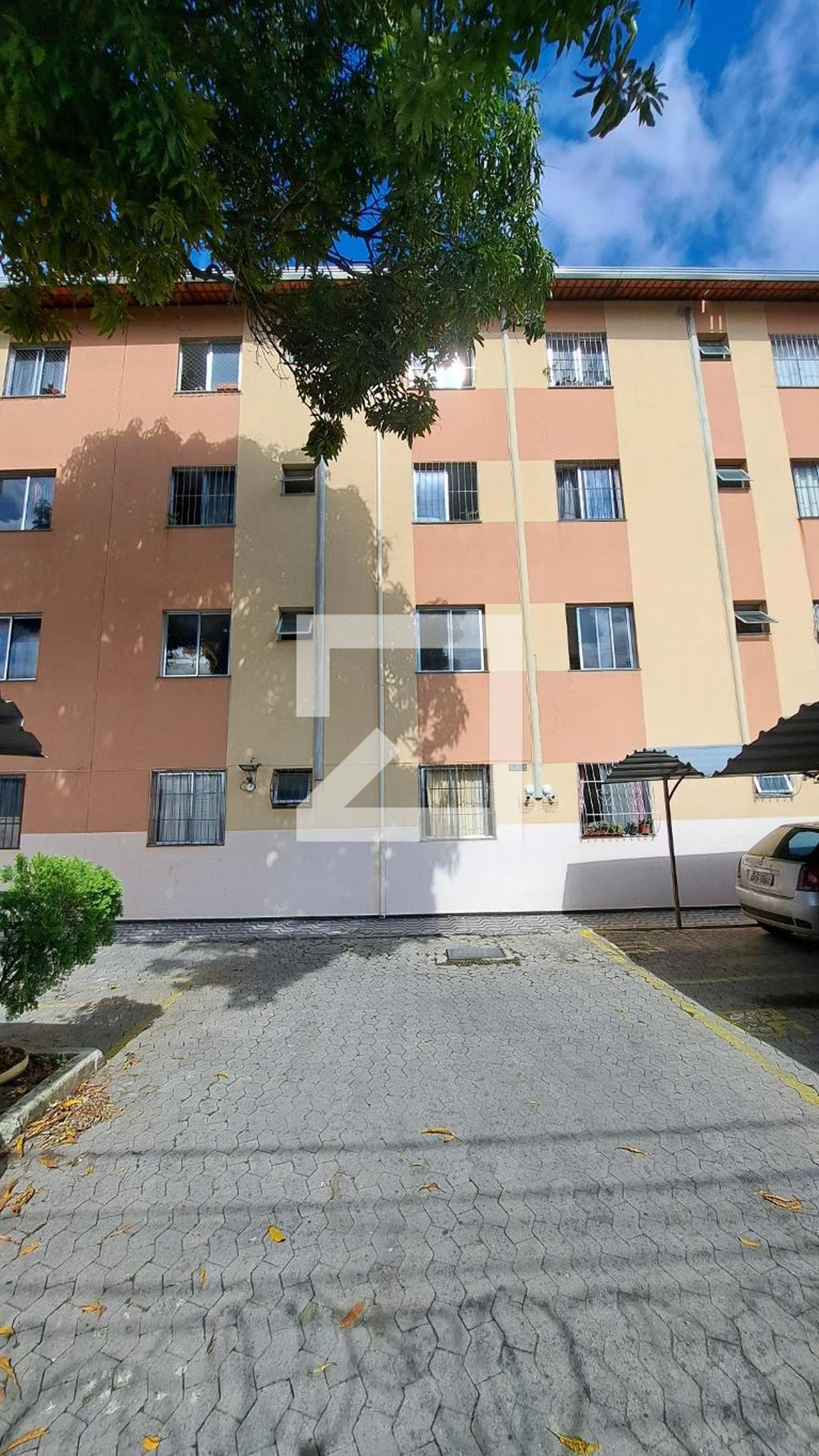 Fachada Condomínio em Rua Egito, 725