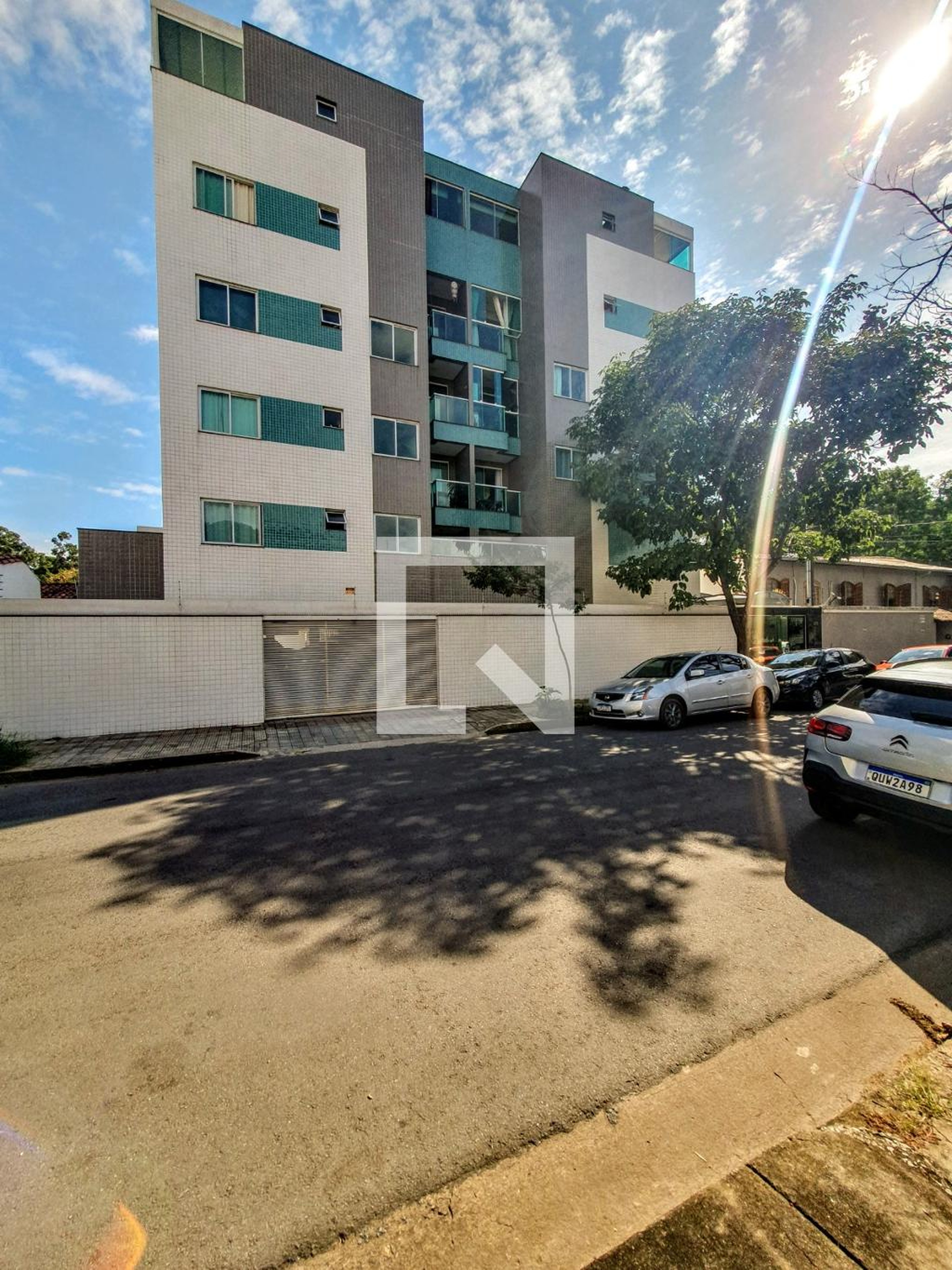 Fachada Condomínio em Rua Professor Mercedo Moreira, 373