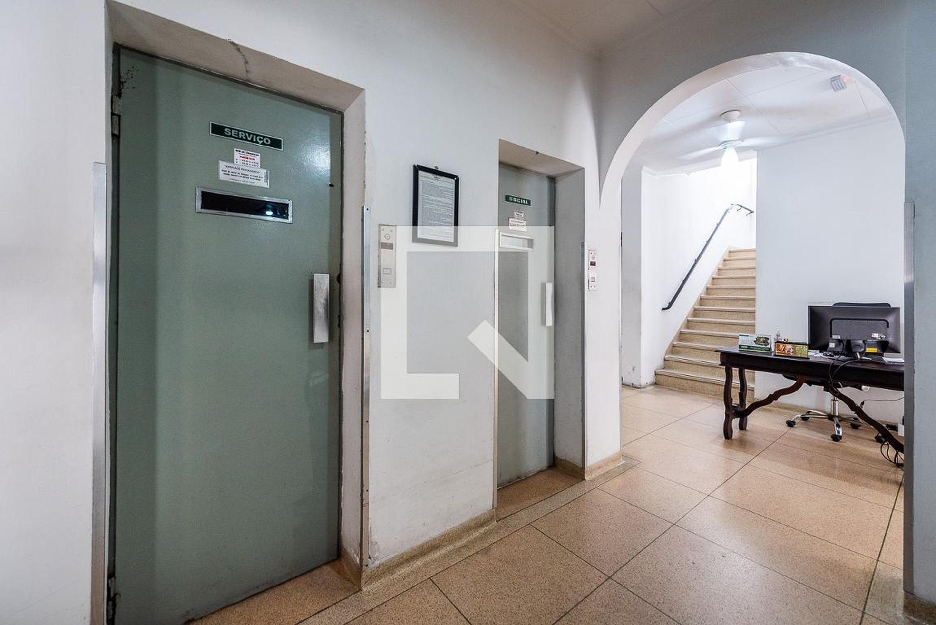 Hall de entrada - Edifício Três Poderes