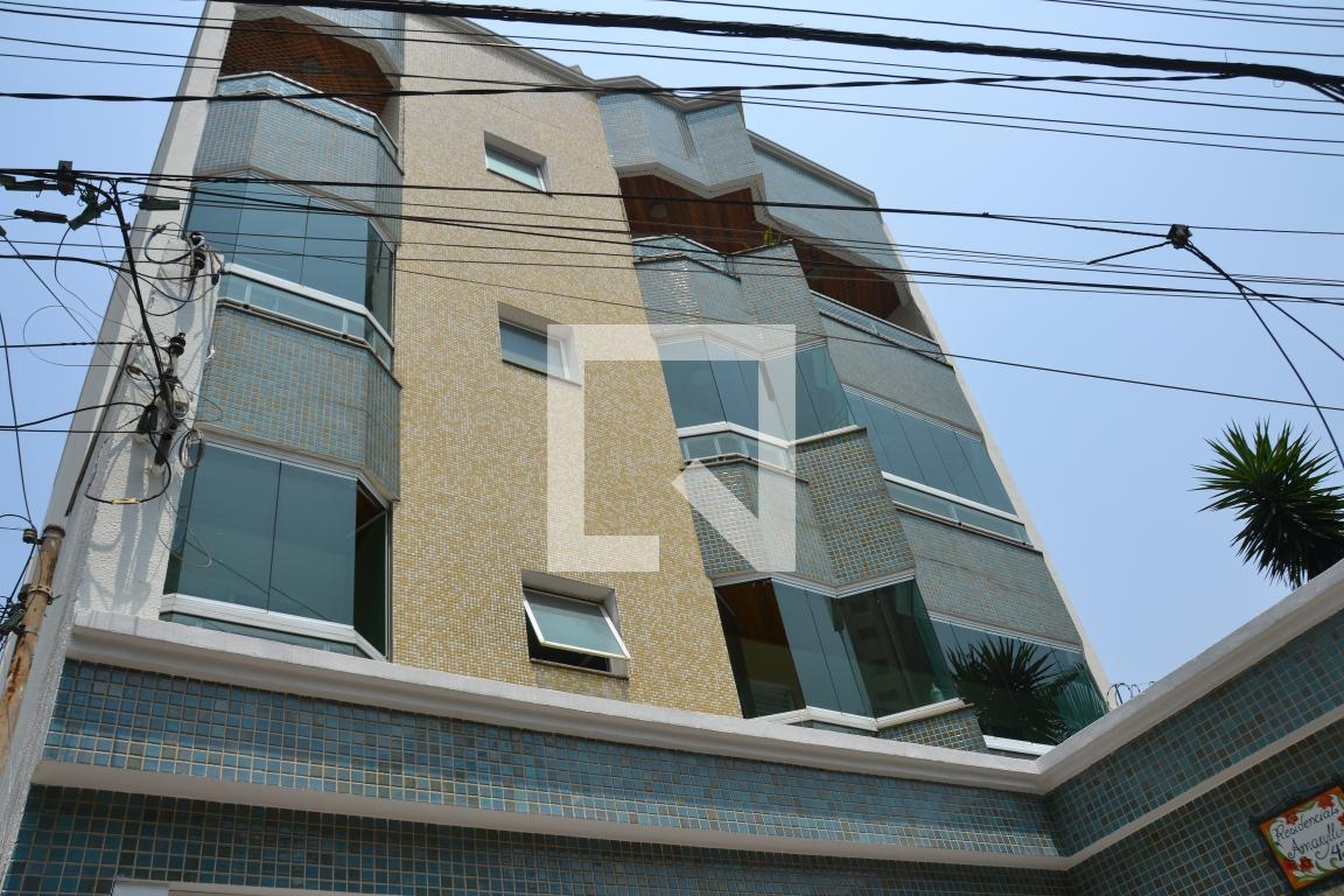 Fachada Condomínio em Avenida Doutor Carlos de Campos, 434