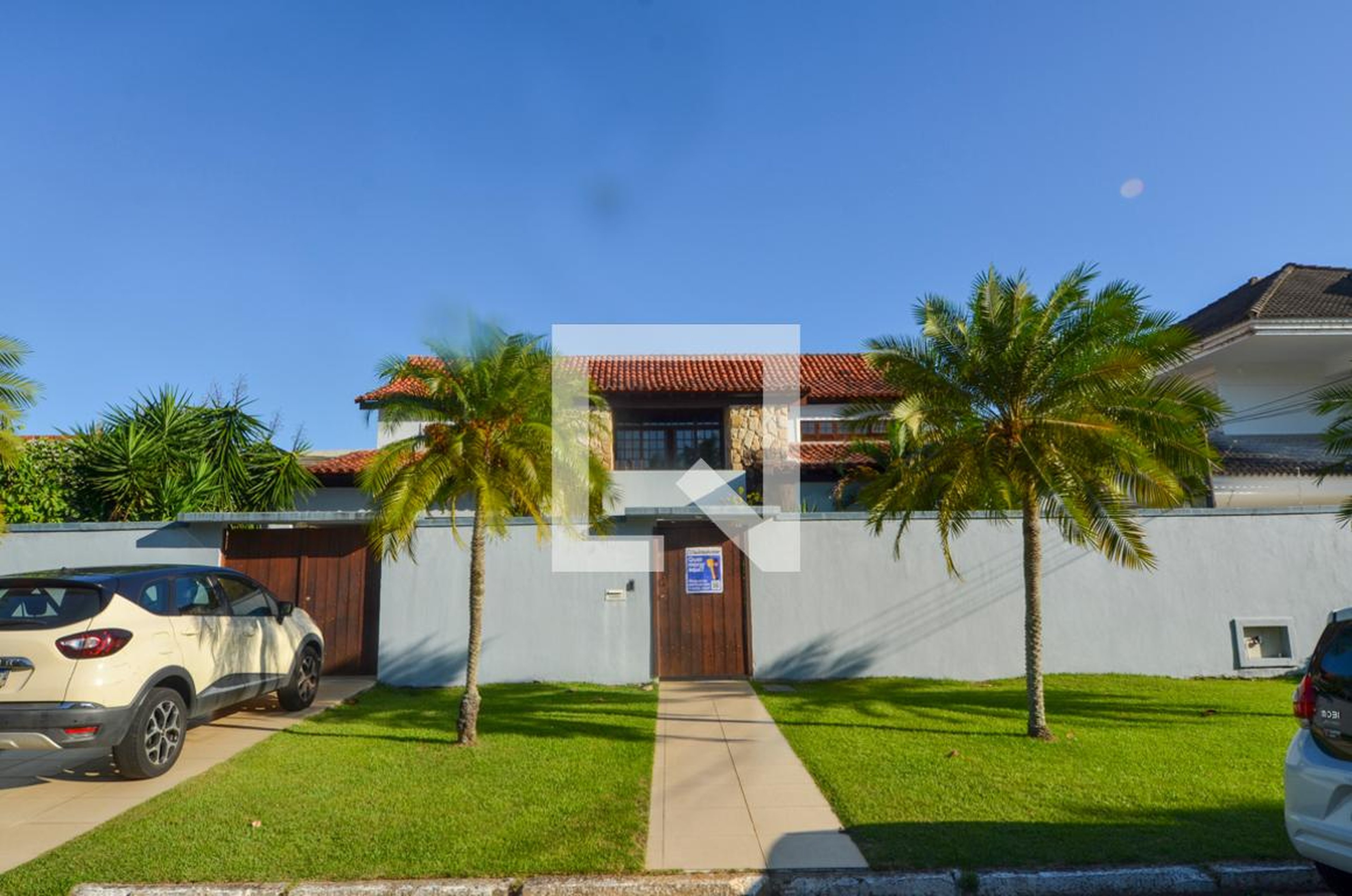 Fachada Condomínio em Rua Mariazinha Pires, 50