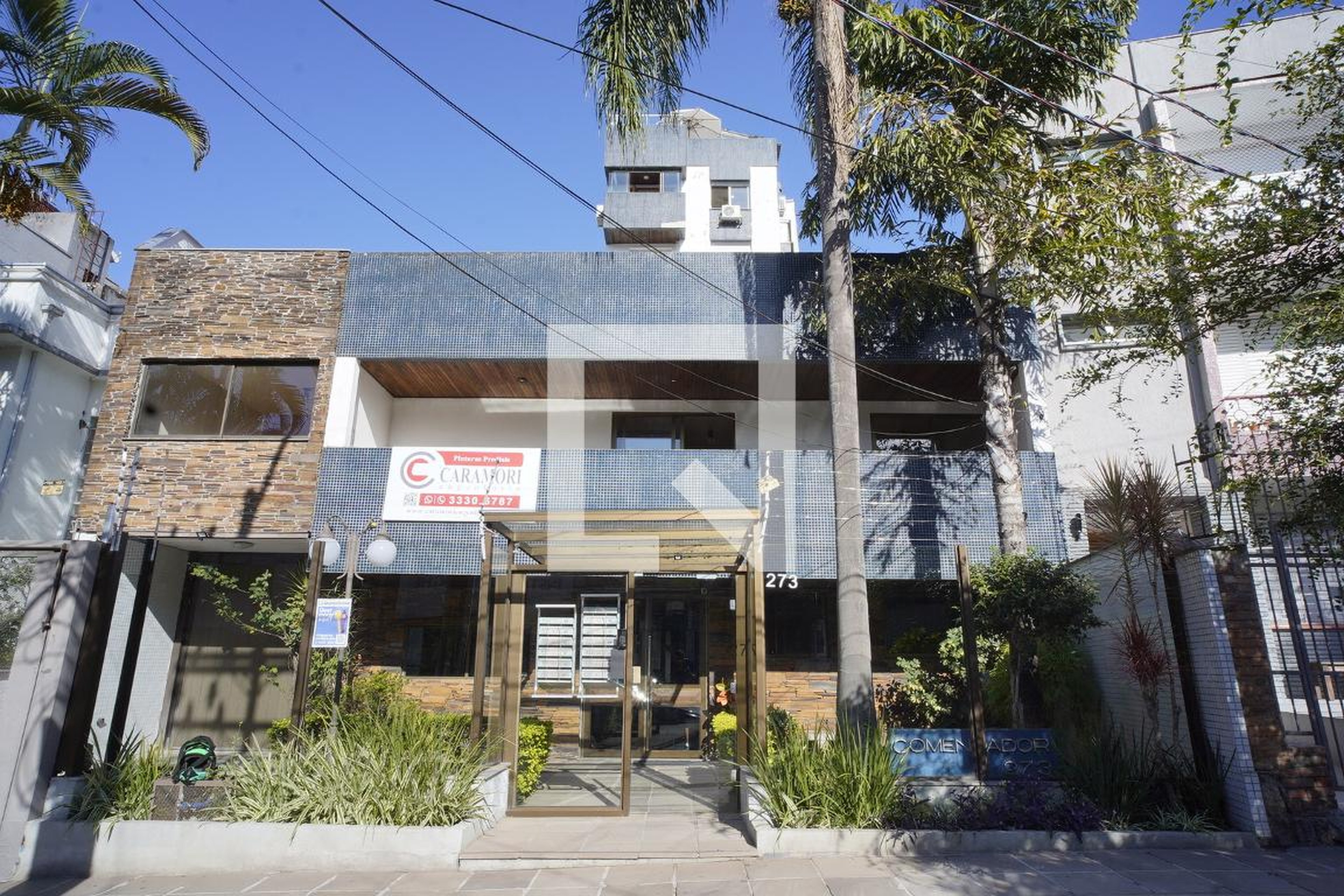 Fachada do Prédio Condomínio em Rua Francisco Ferrer, 273