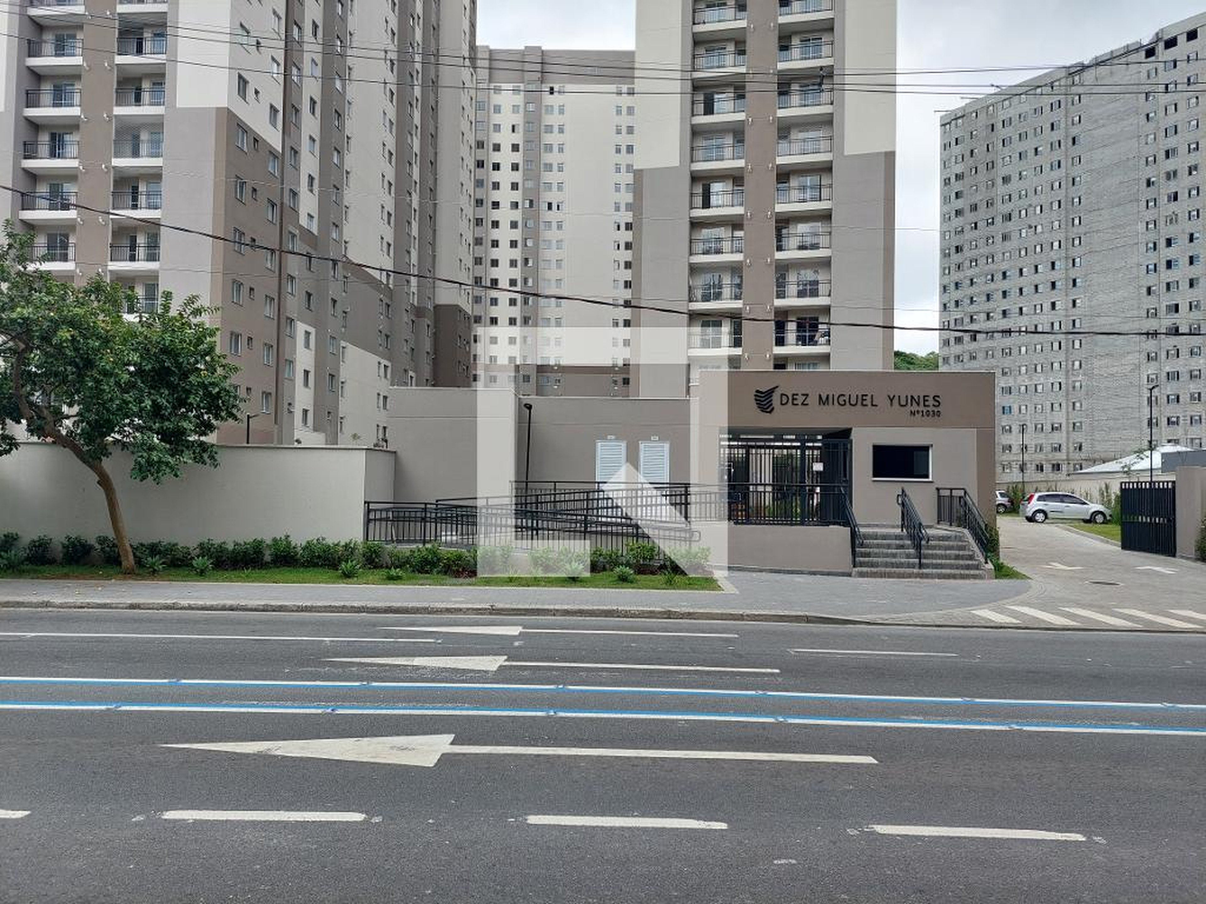 Fachada Condomínio Dez Miguel Yunes