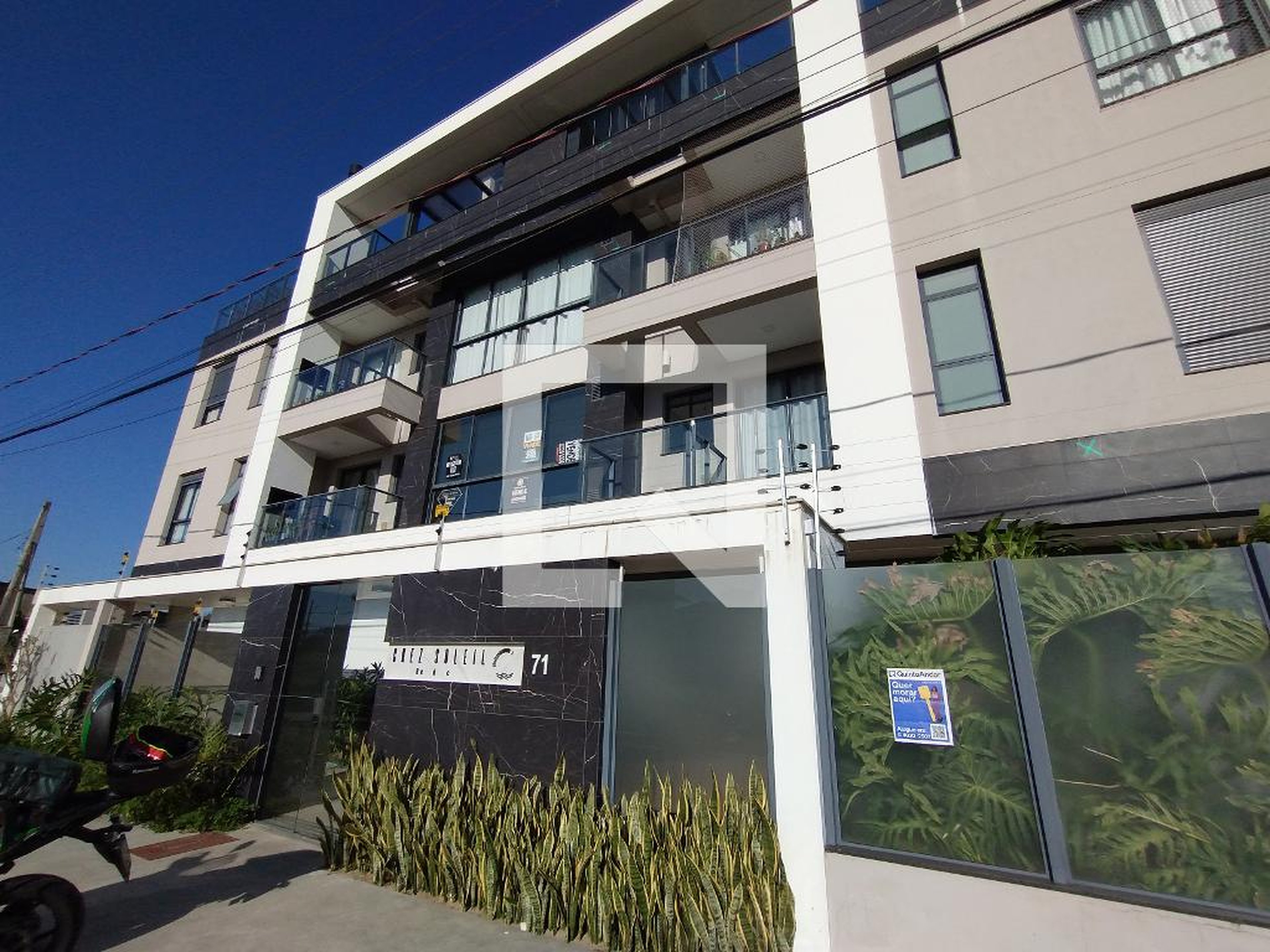 Fachada Condomínio em Rua Sucupira, 71