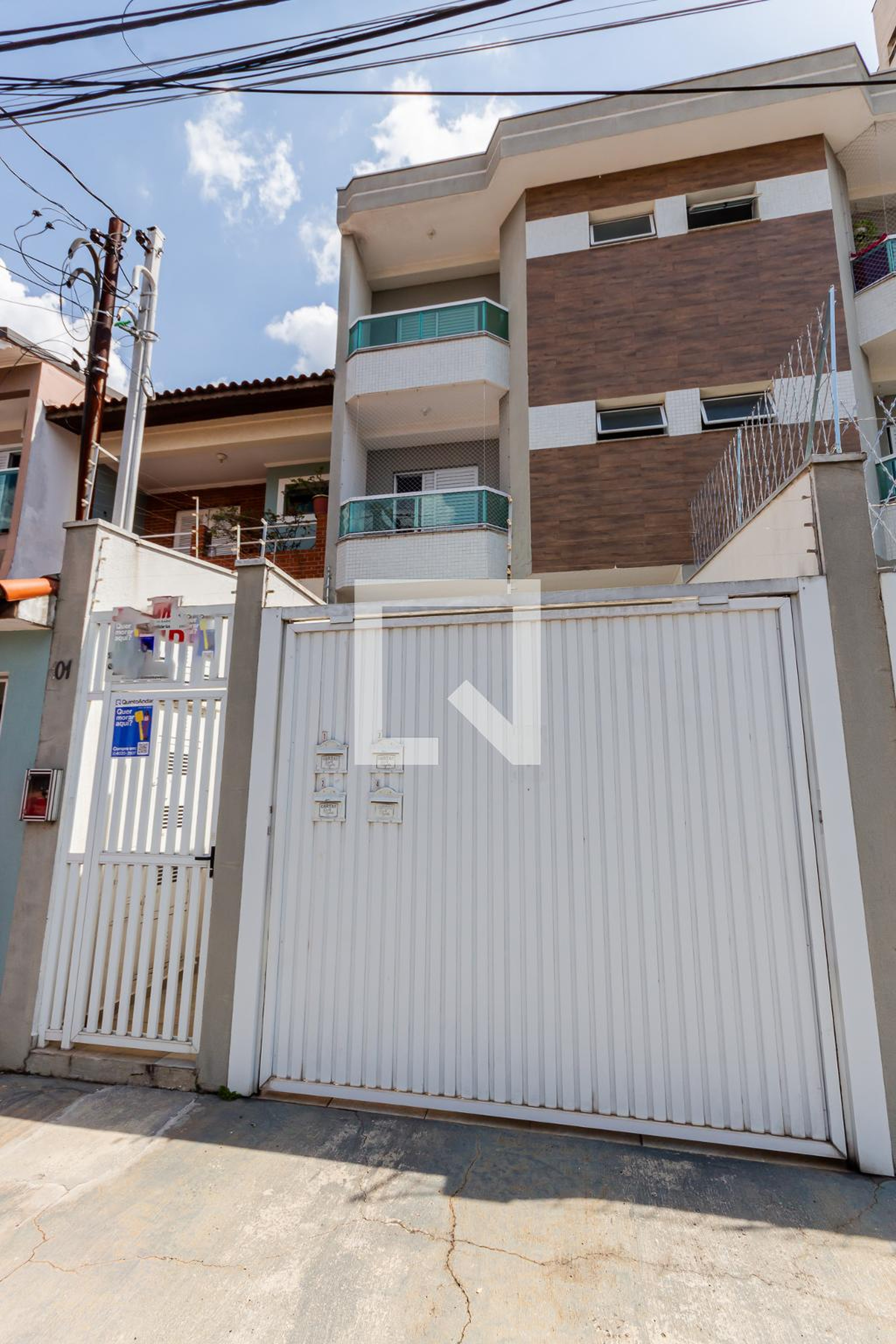 Fachada Condomínio em Rua Aguapeí, 101