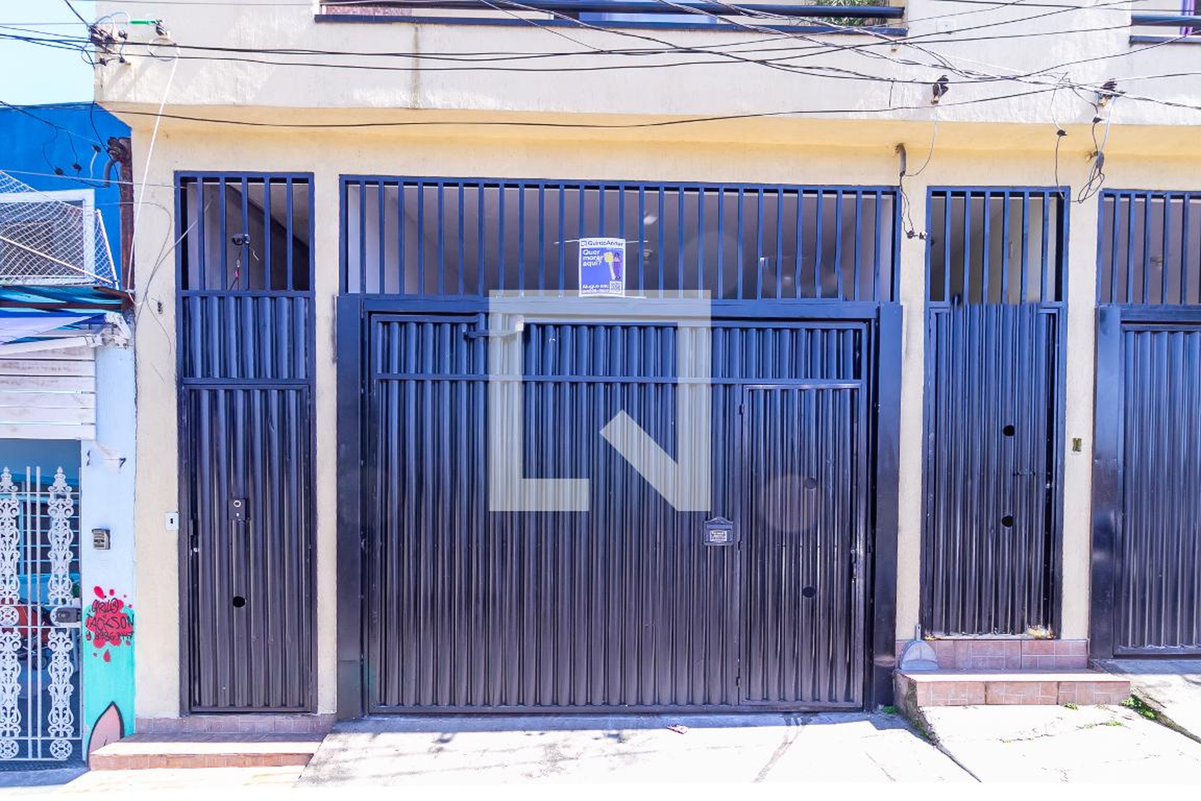 Fachada Condomínio em R. Pedro Vitorato, 249