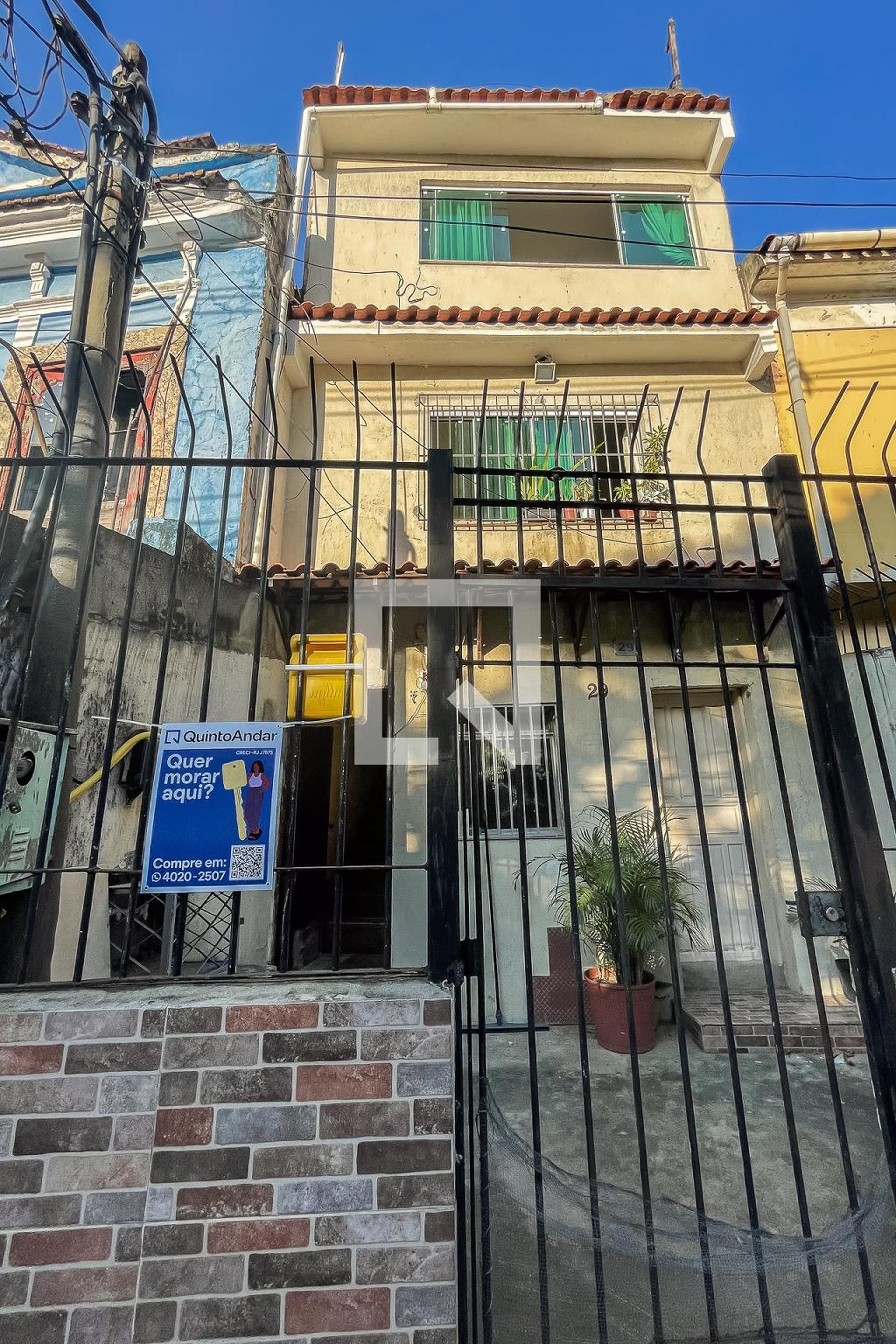 Fachada Condomínio em Rua Carolina Reidner, 29