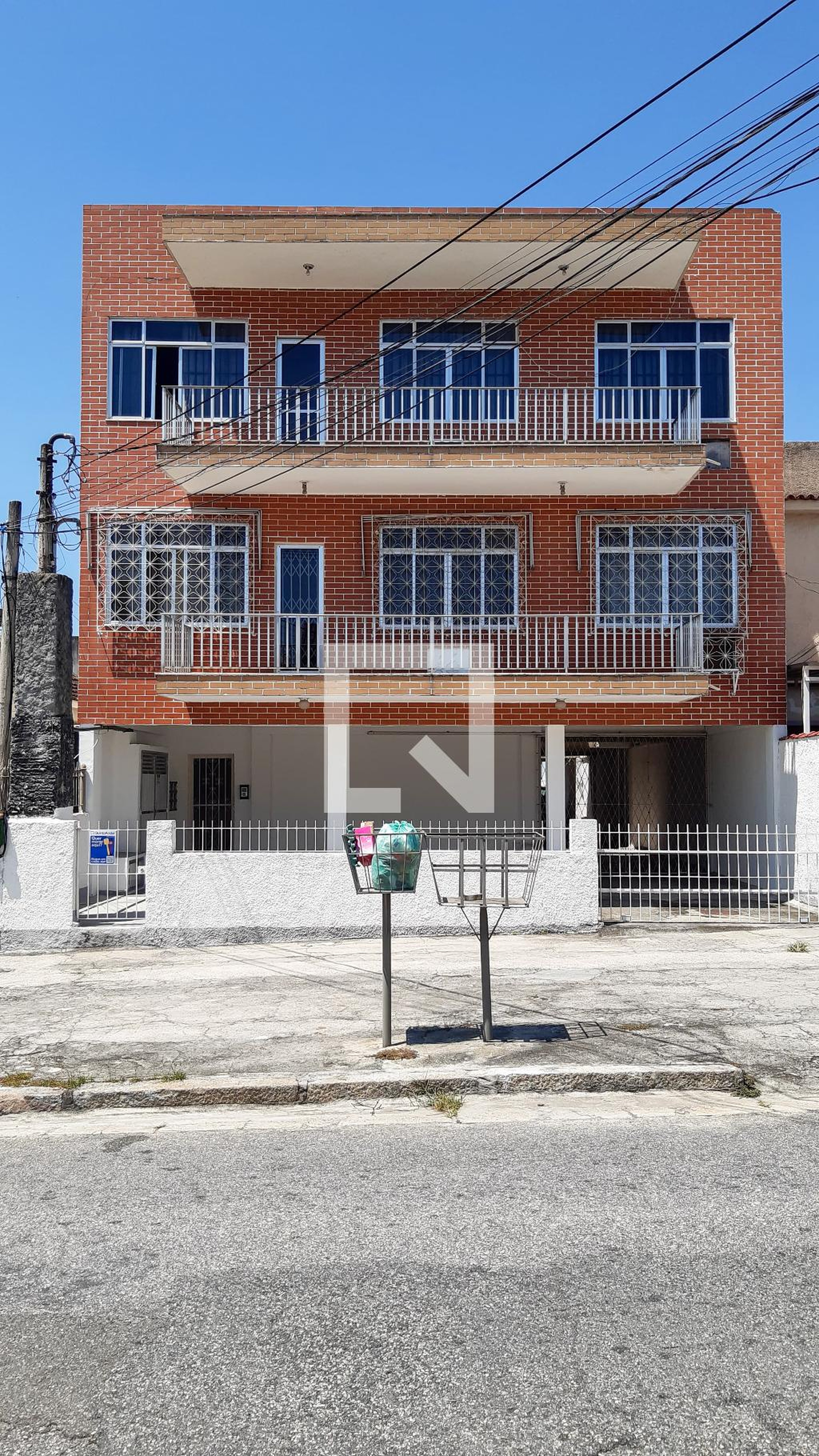 Fachada do Prédio Condomínio em Rua Caiena, 286