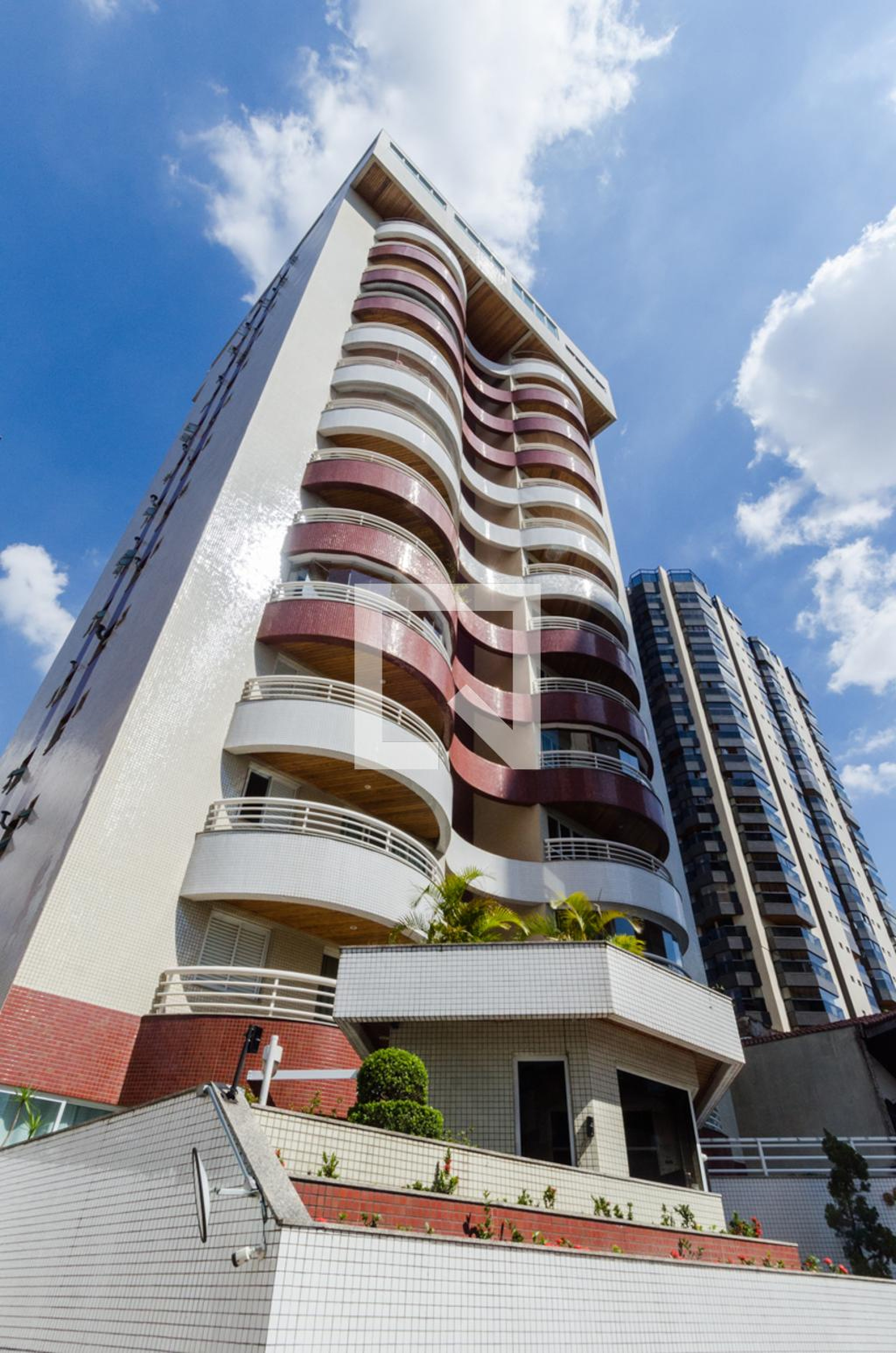 Fachada Condomínio Continental Residence