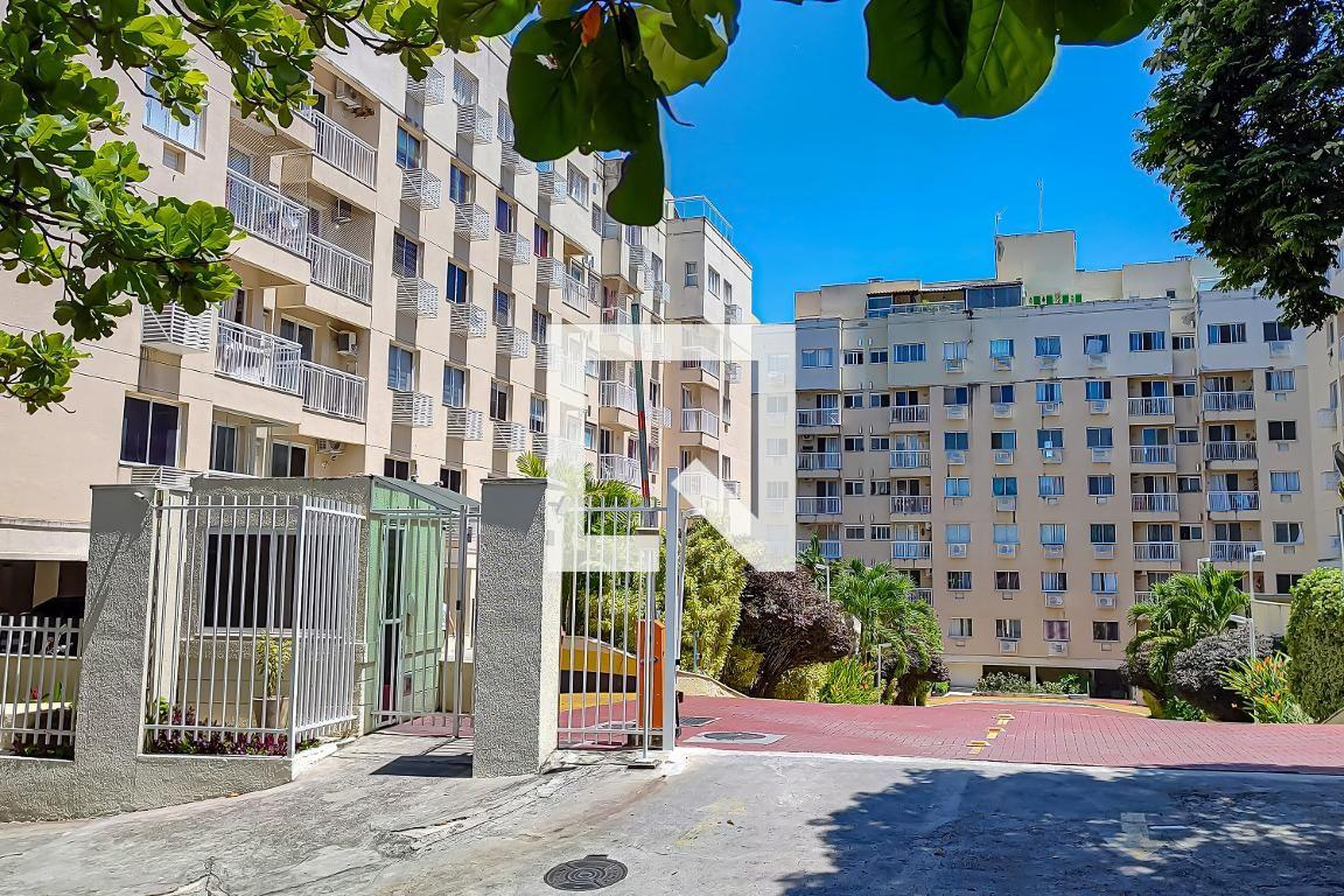 Fachada Condomínio em Travessa Cunha Galvão, 203