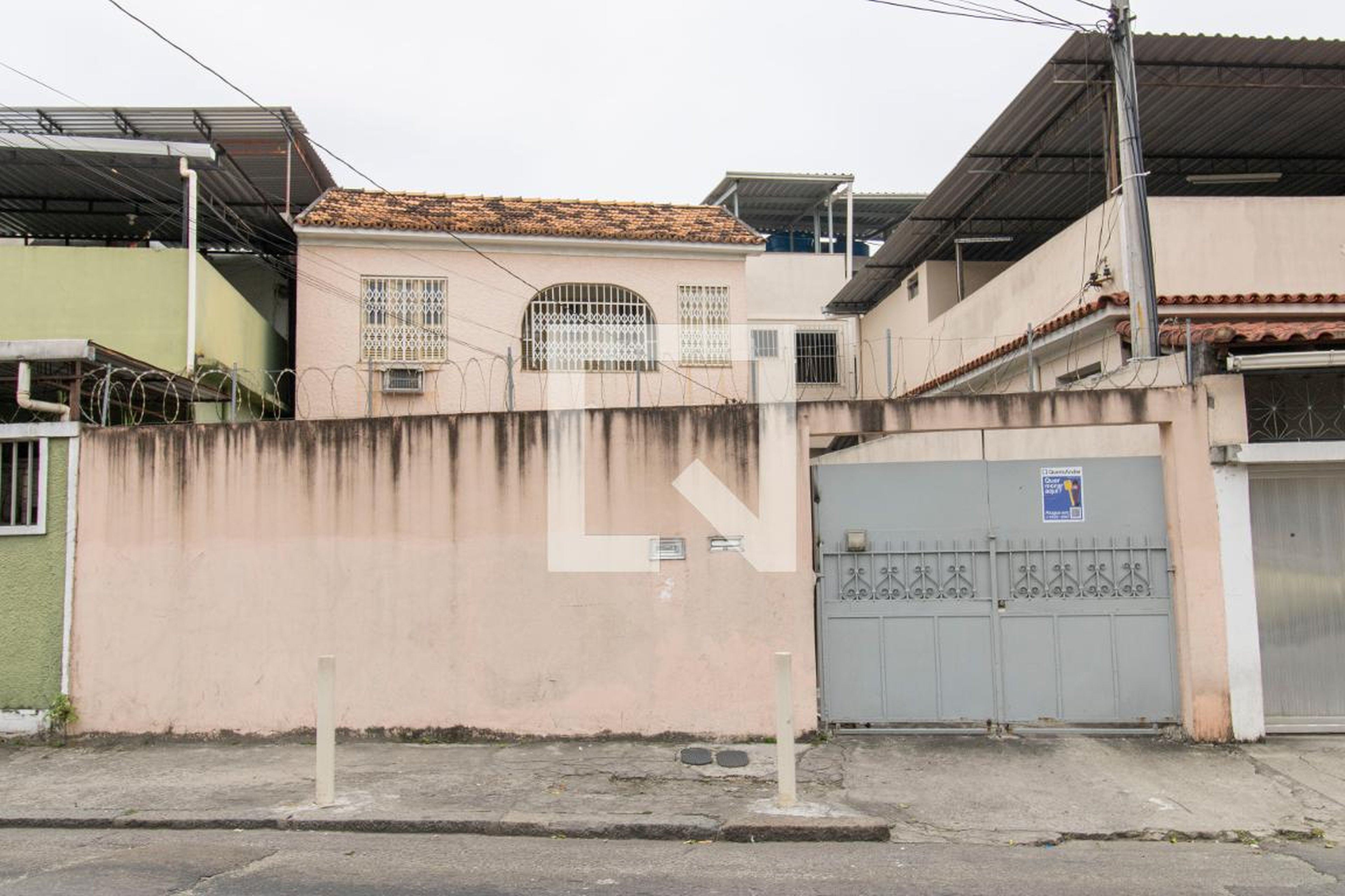 Fachada Condomínio em Estrada do Engenho da Pedra, 1206