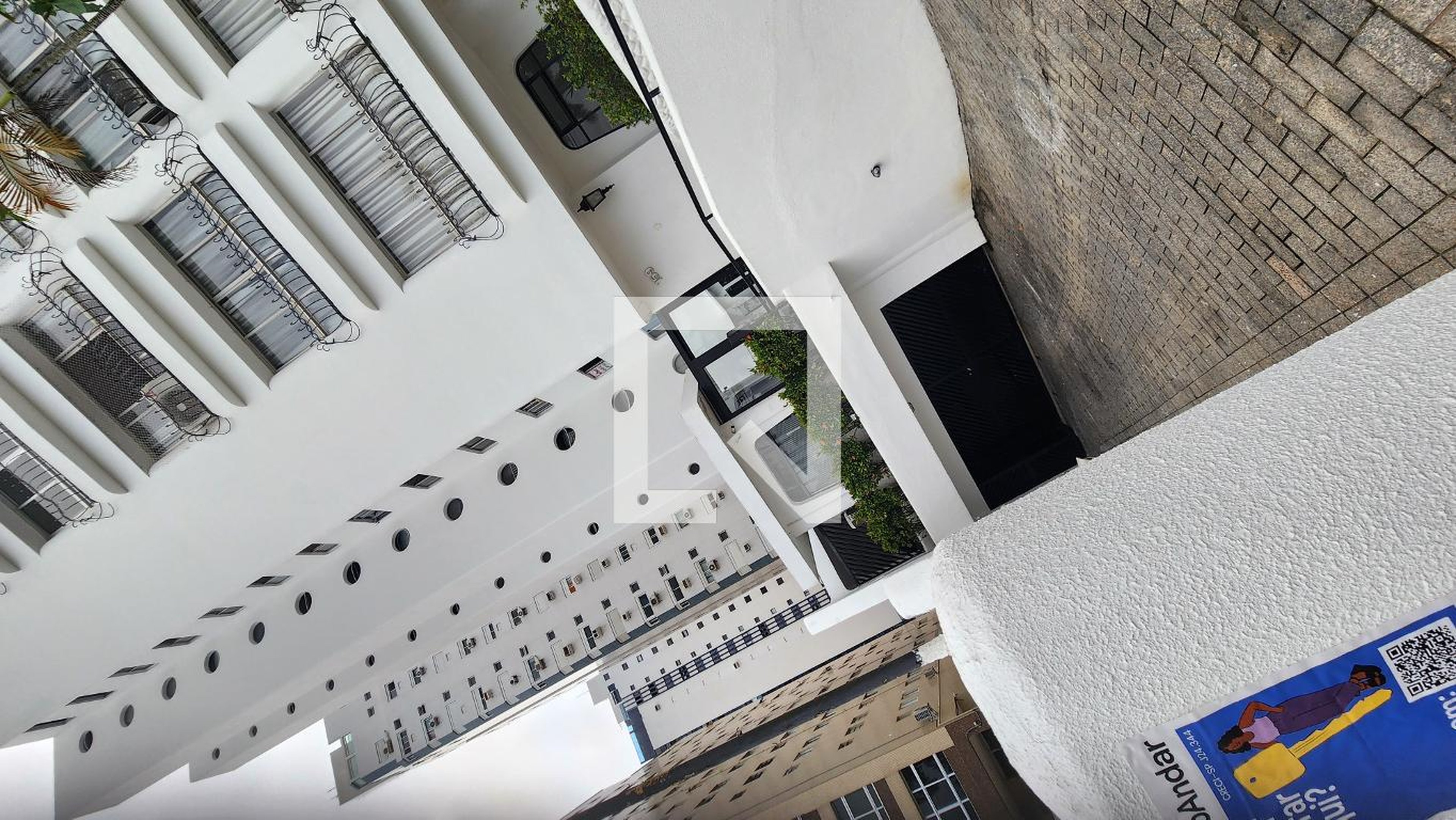 Fachada do Prédio Condomínio em Avenida Bartholomeu de Gusmão, 159