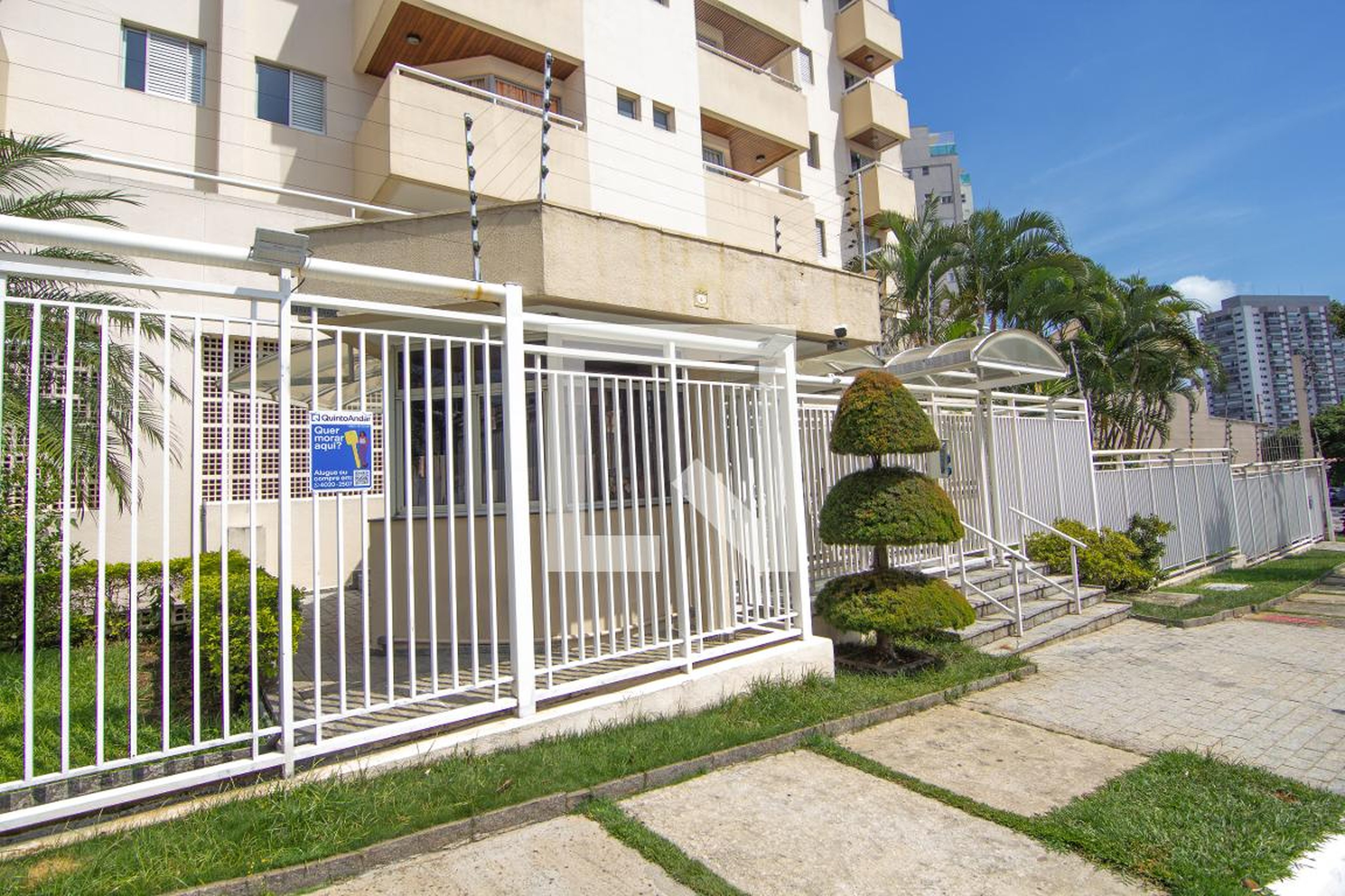 Fachada do Prédio Condomínio Capri