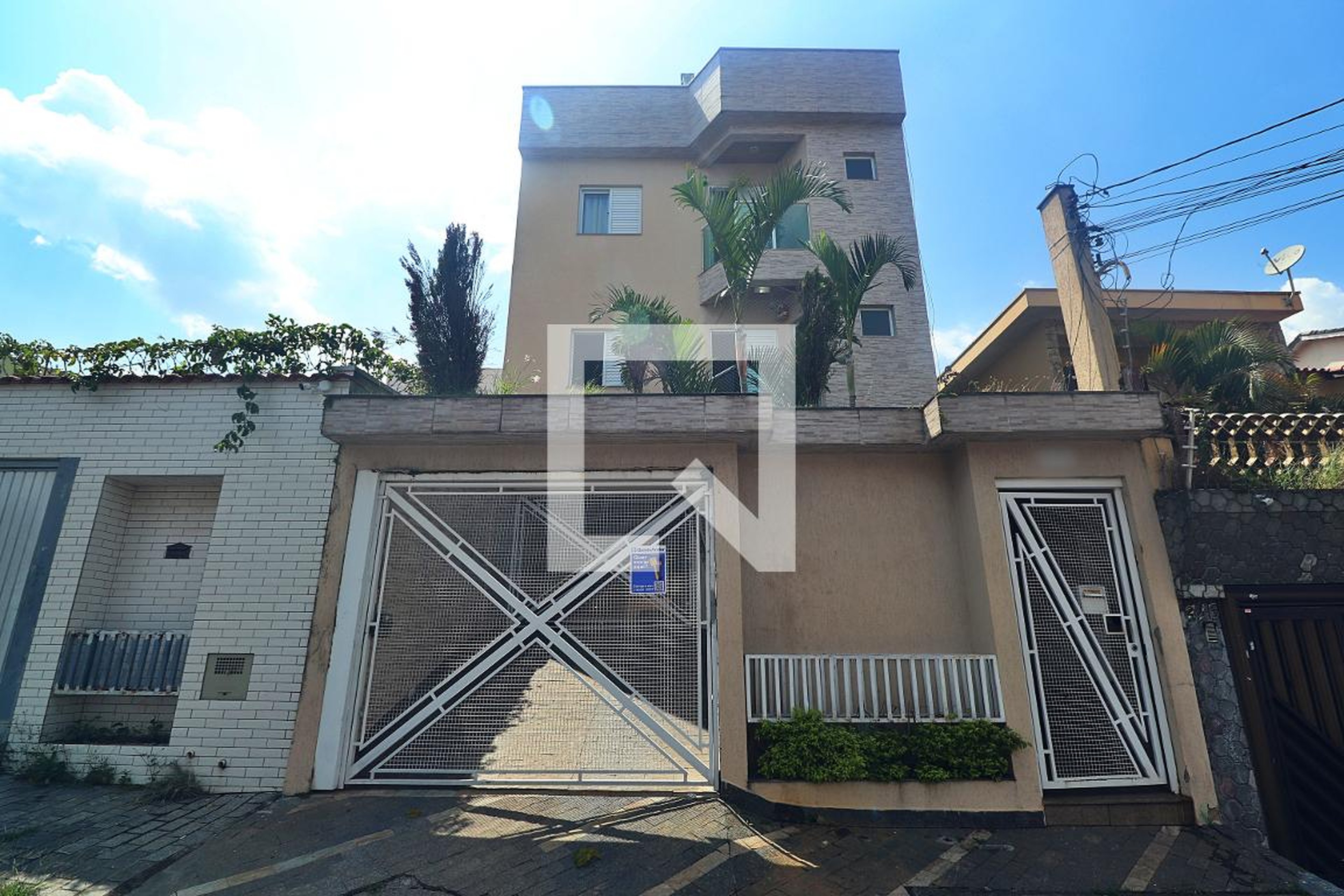 Fachada Condomínio em Rua Cartagena, 339