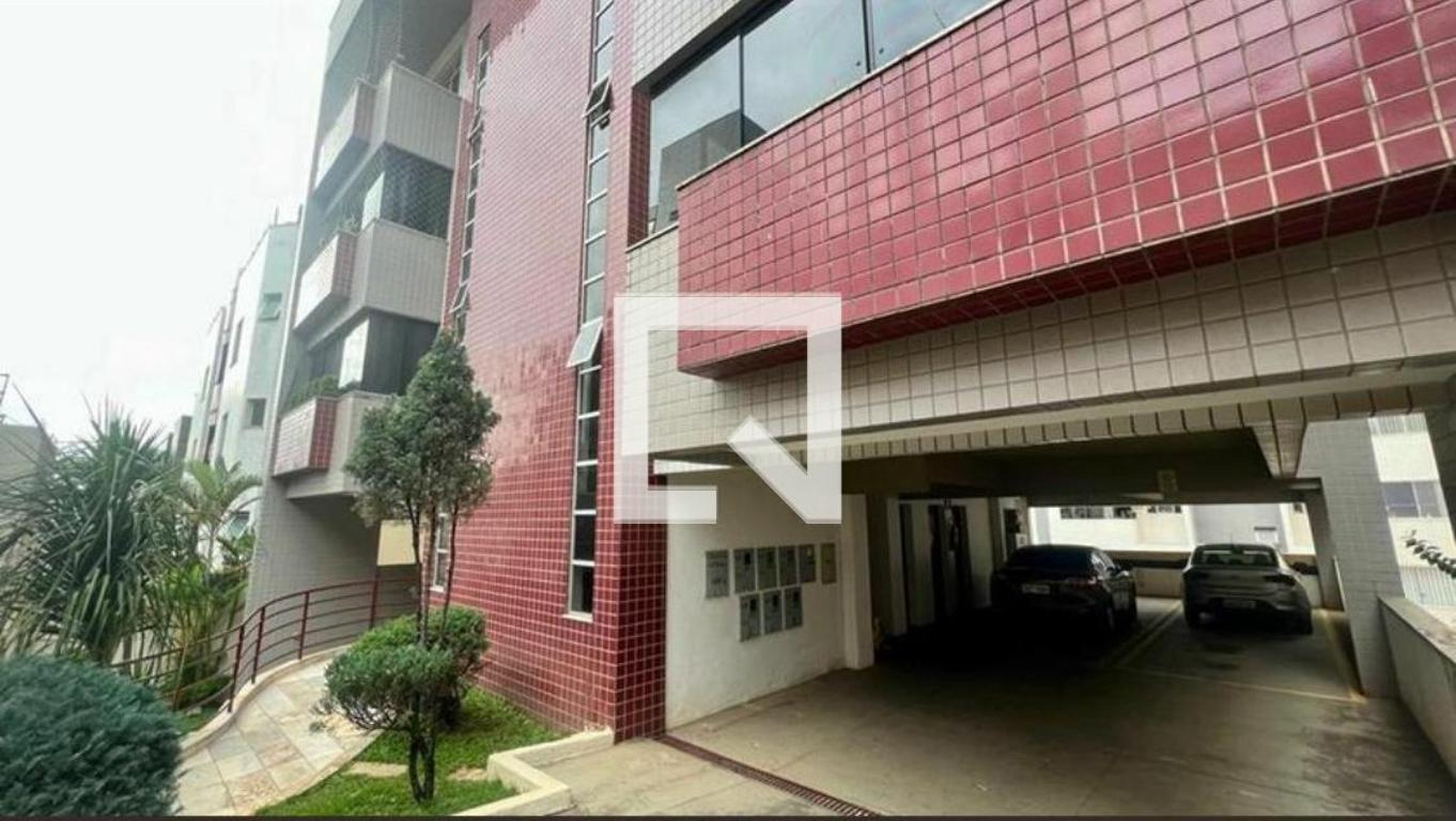 Fachada Condomínio em Rua Ulisses Marcondes Escobar, 129