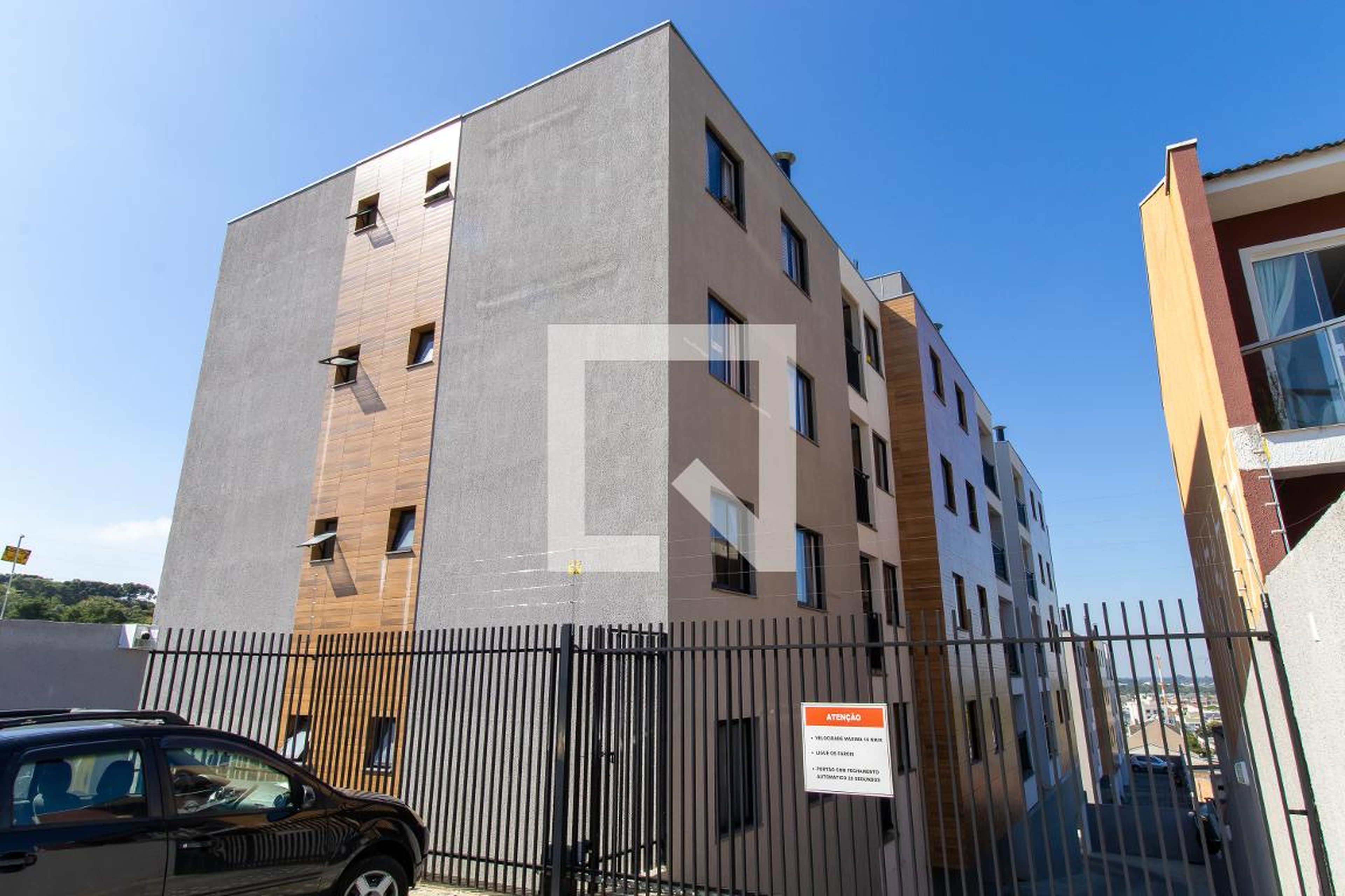 Fachada do Prédio Condomínio em Rua Romeu Píres, 772