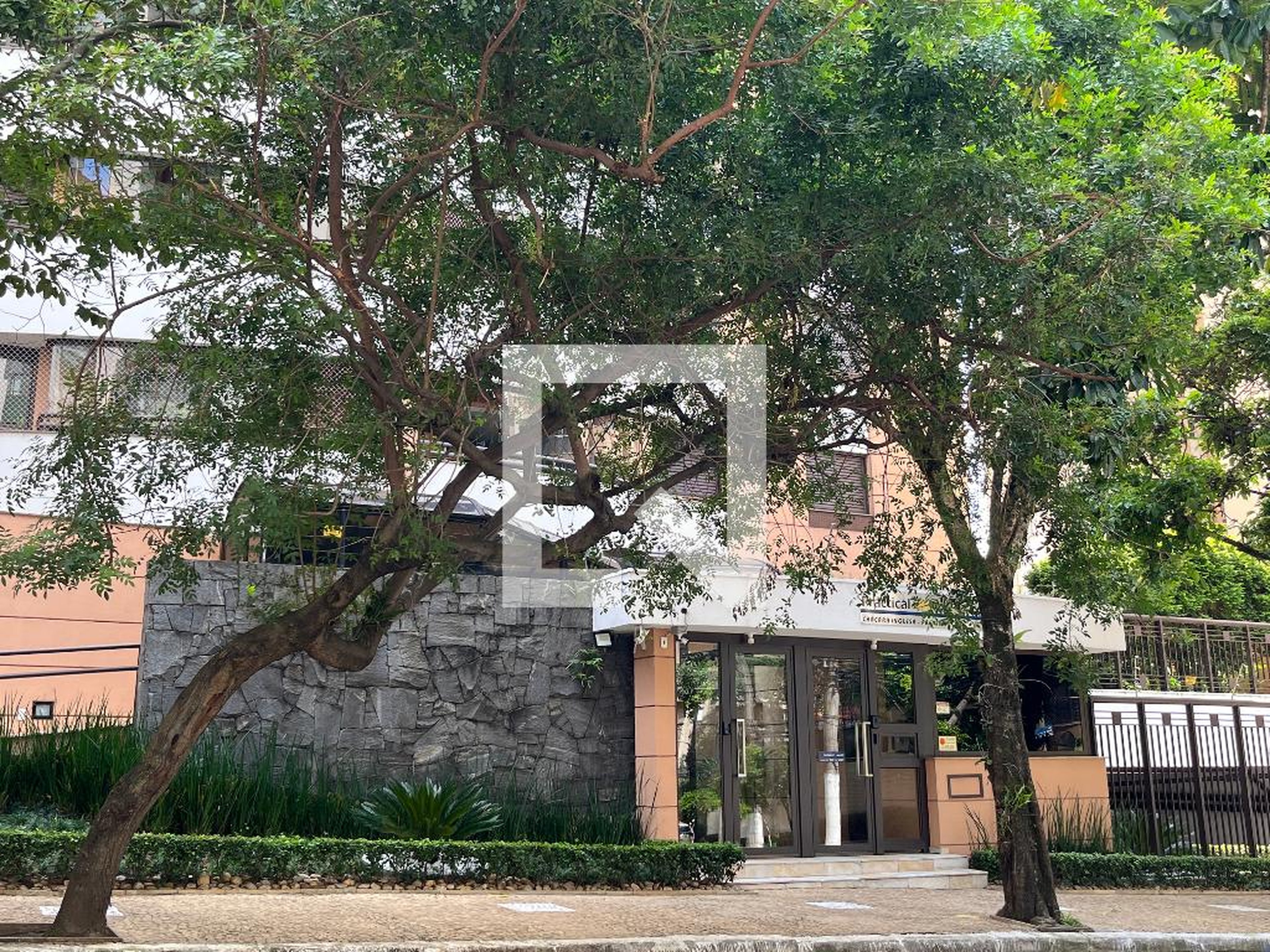 Fachada Condomínio Practical Life Chacara Inglesa Premium