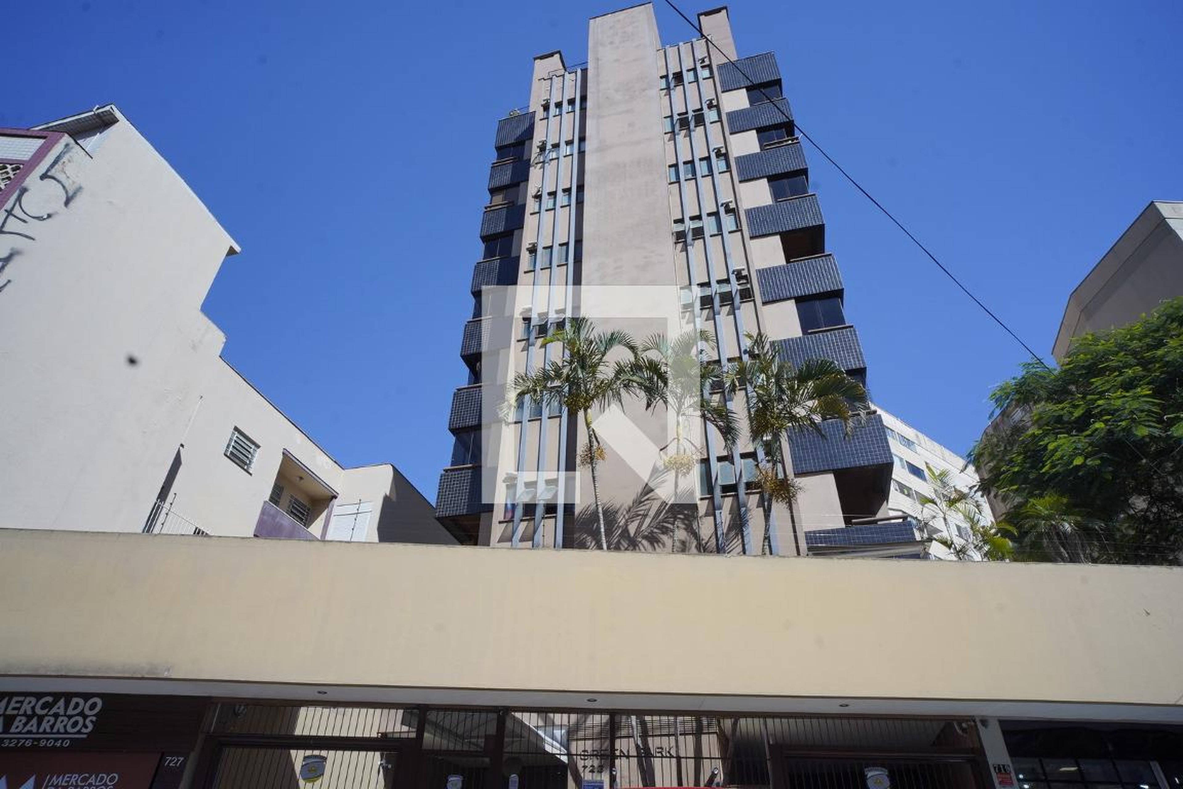 Fachada do Prédio Condomínio em Rua Doutor Barros Cassal, 723