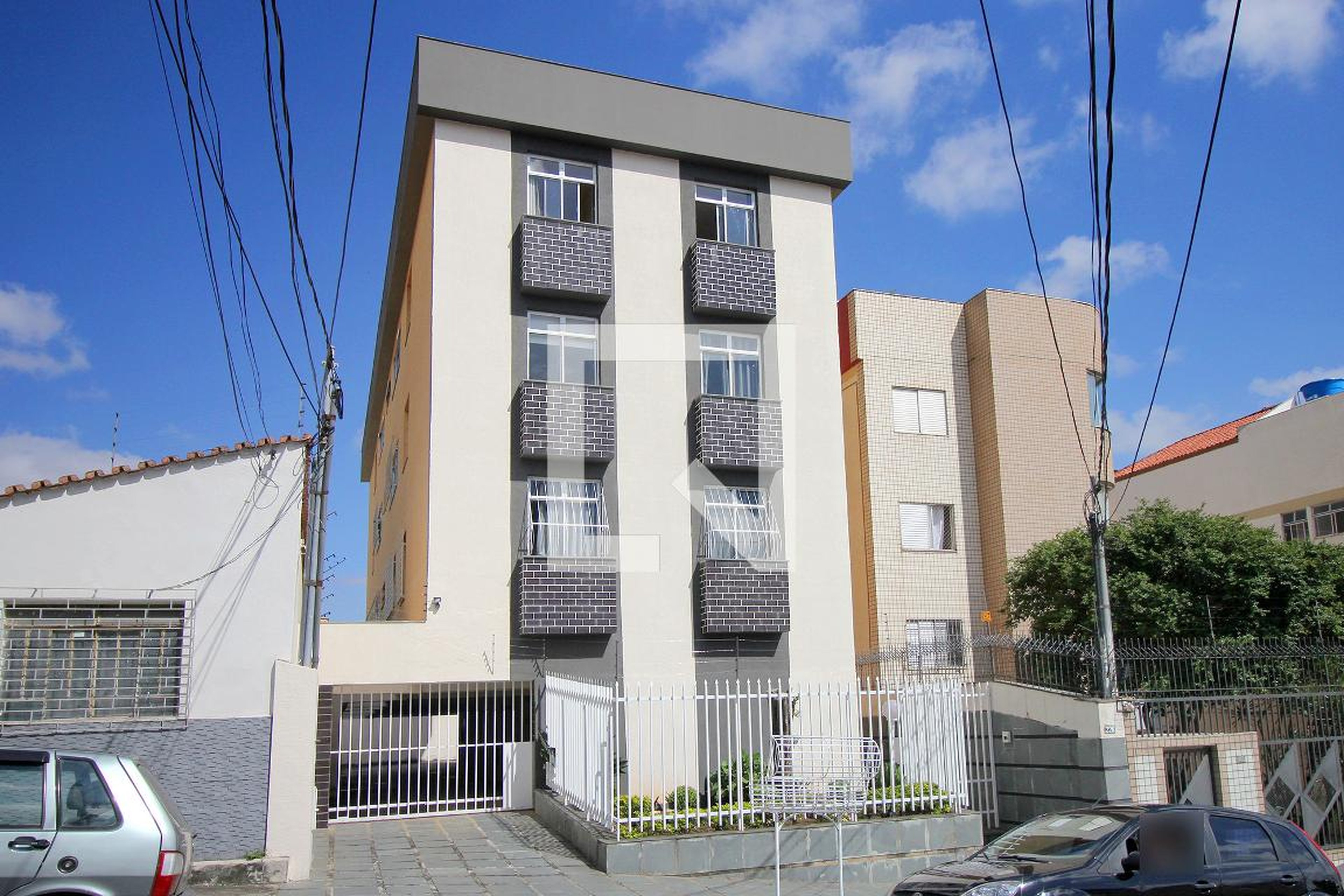 Fachada do Prédio Condomínio em Rua Itacolomito, 226