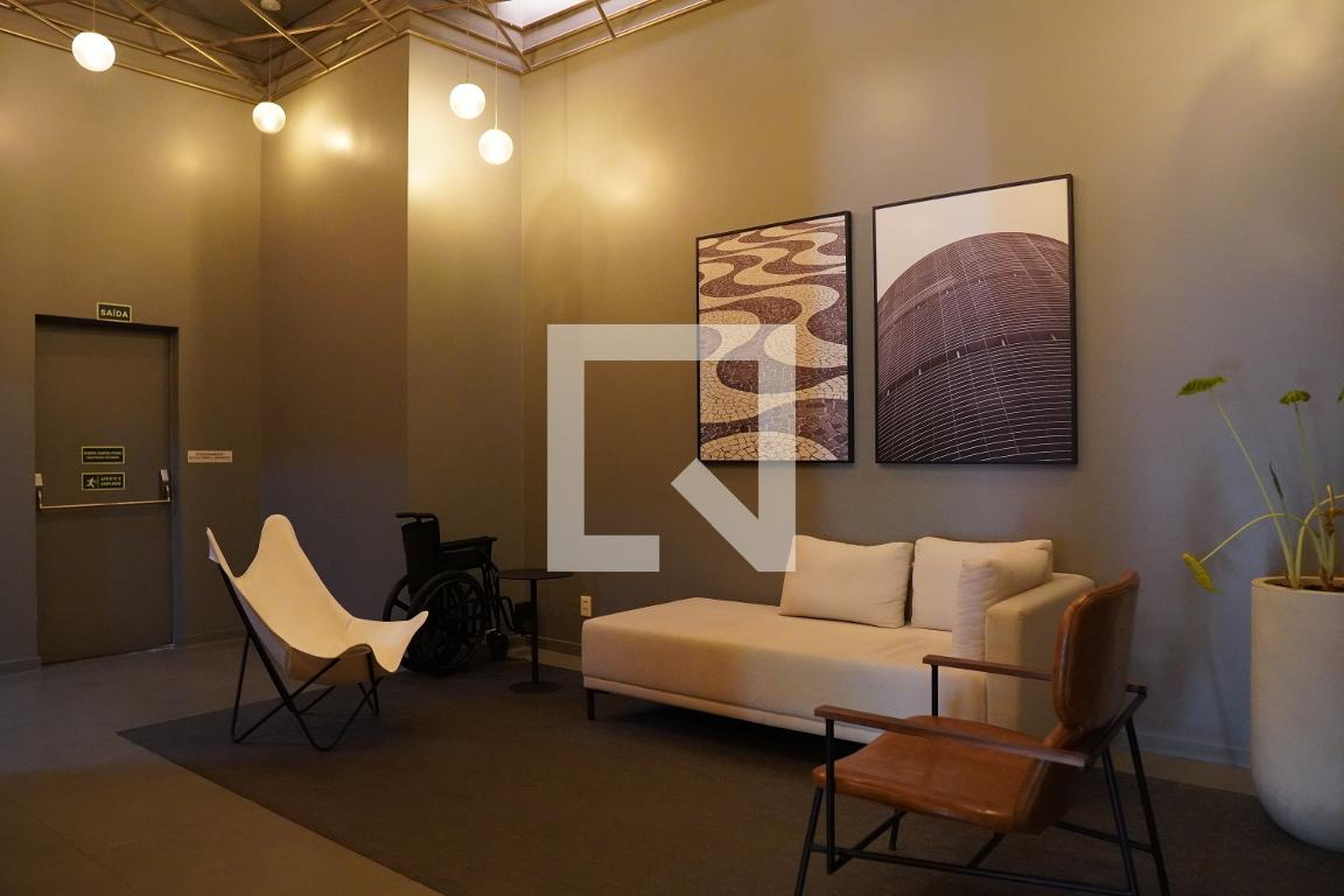 Hall - Limited Pinheiros