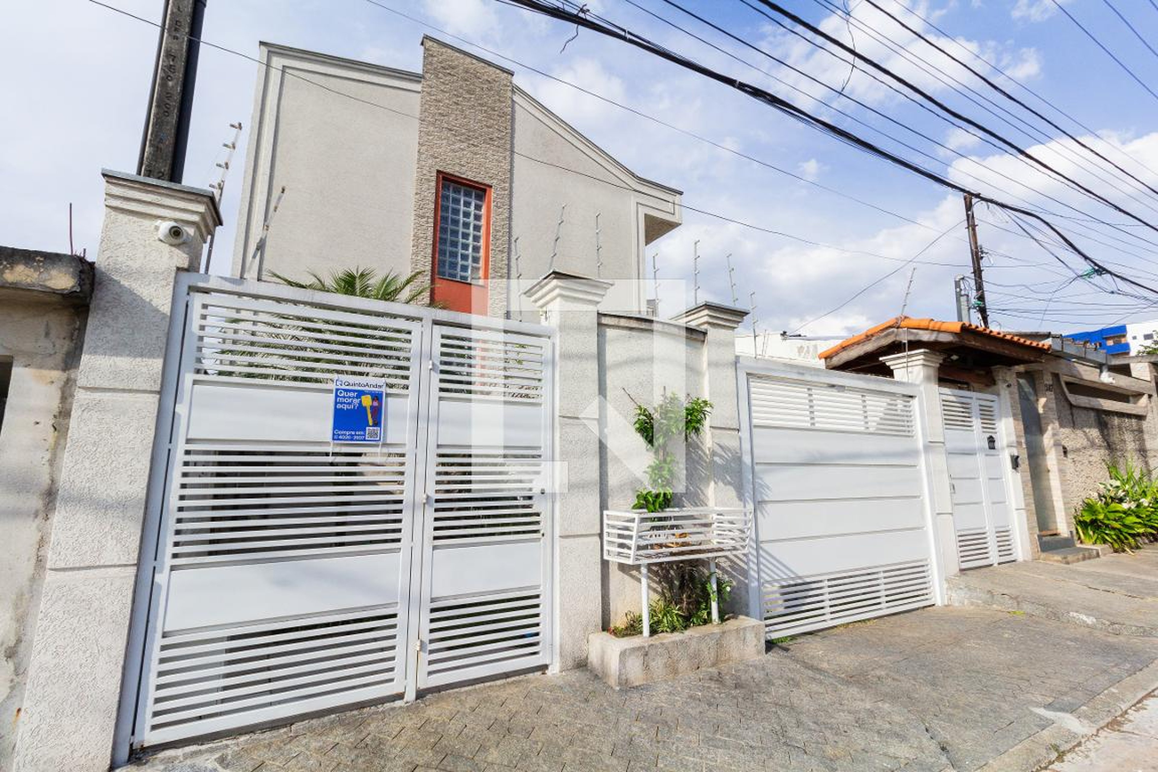 Fachada Condomínio em Rua Clevelândia, 237