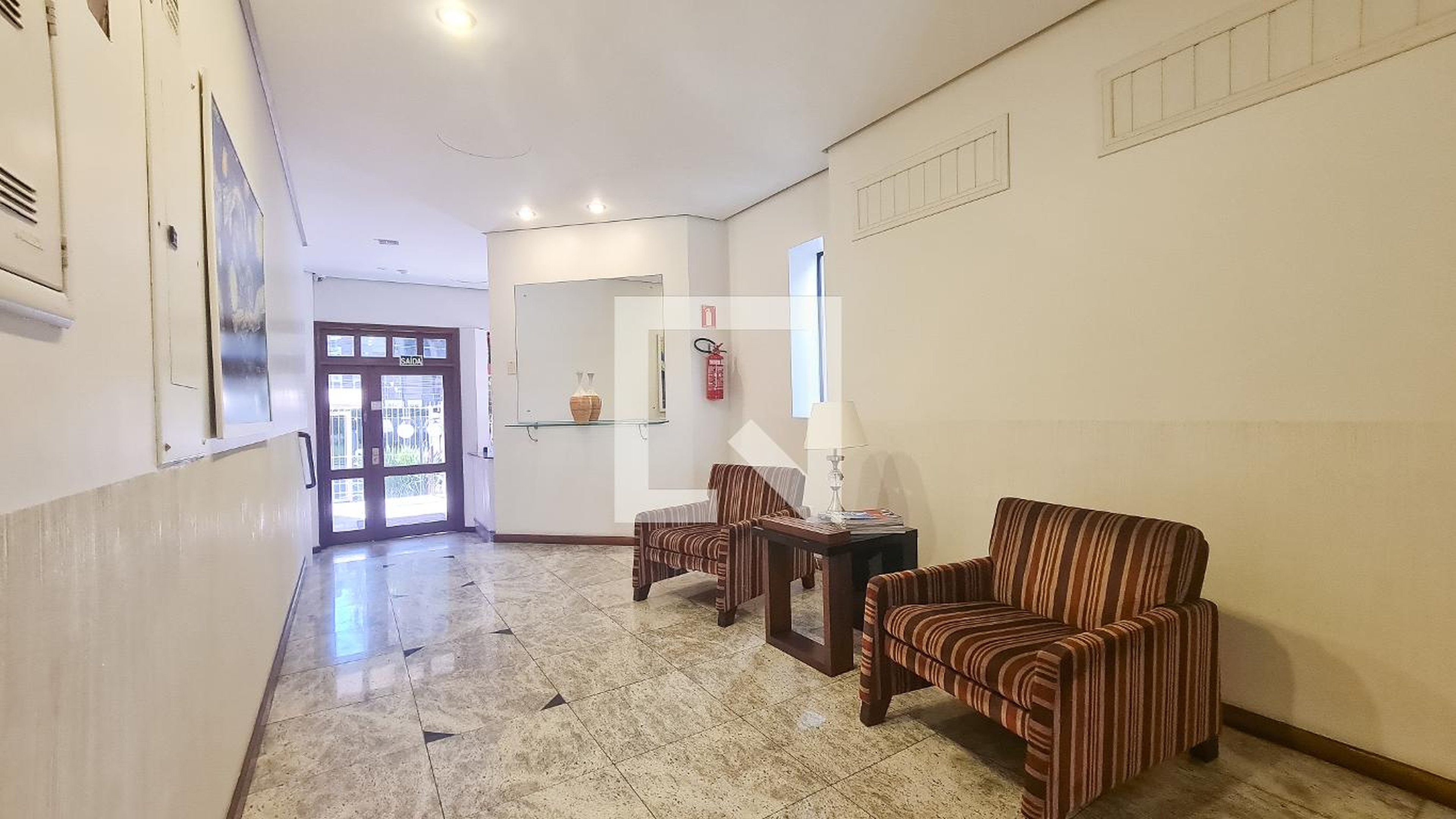 Hall de entrada - Edifício Residencial Mont Blanc
