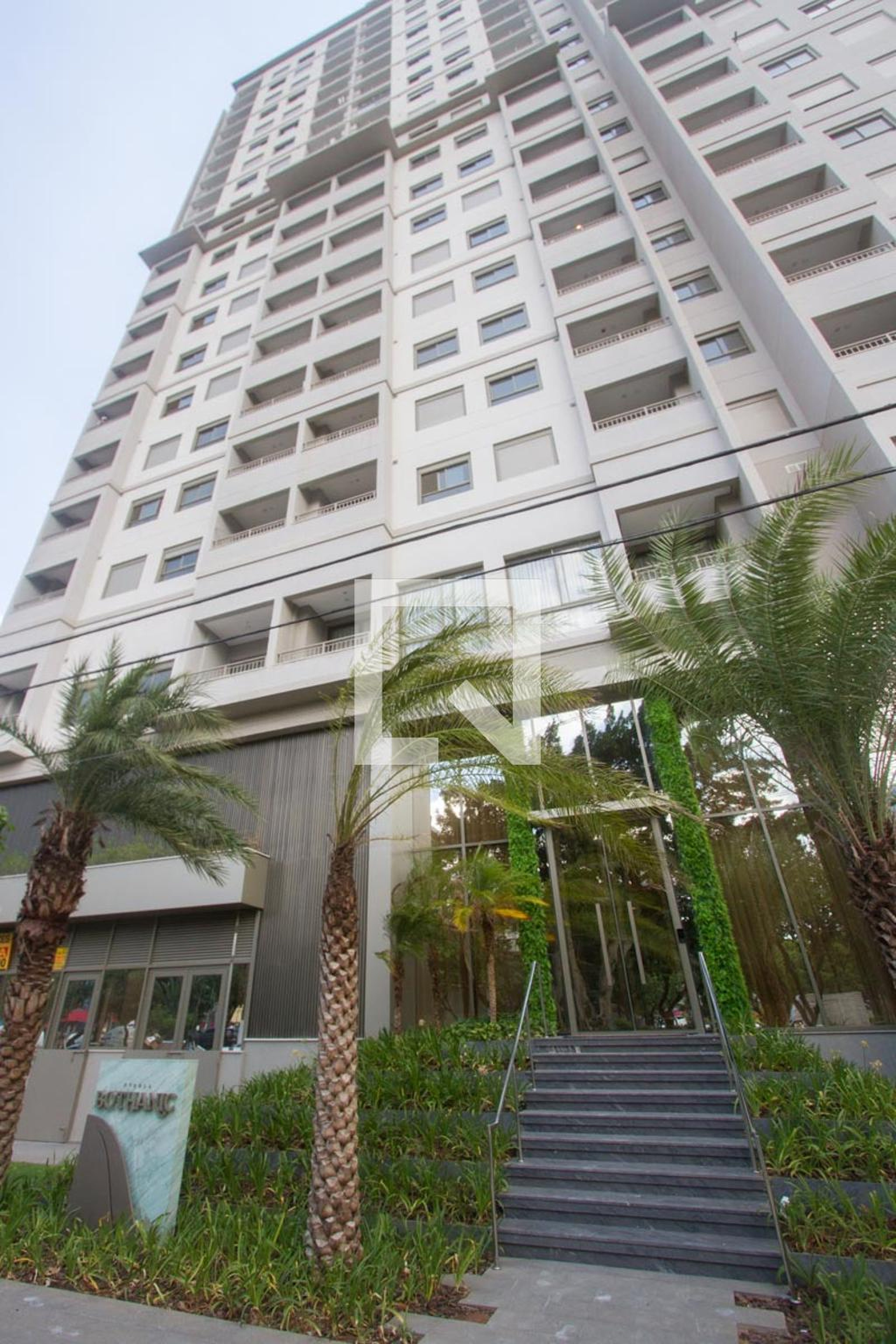 Fachada Condomínio em Rua Domingos Lopes, 32