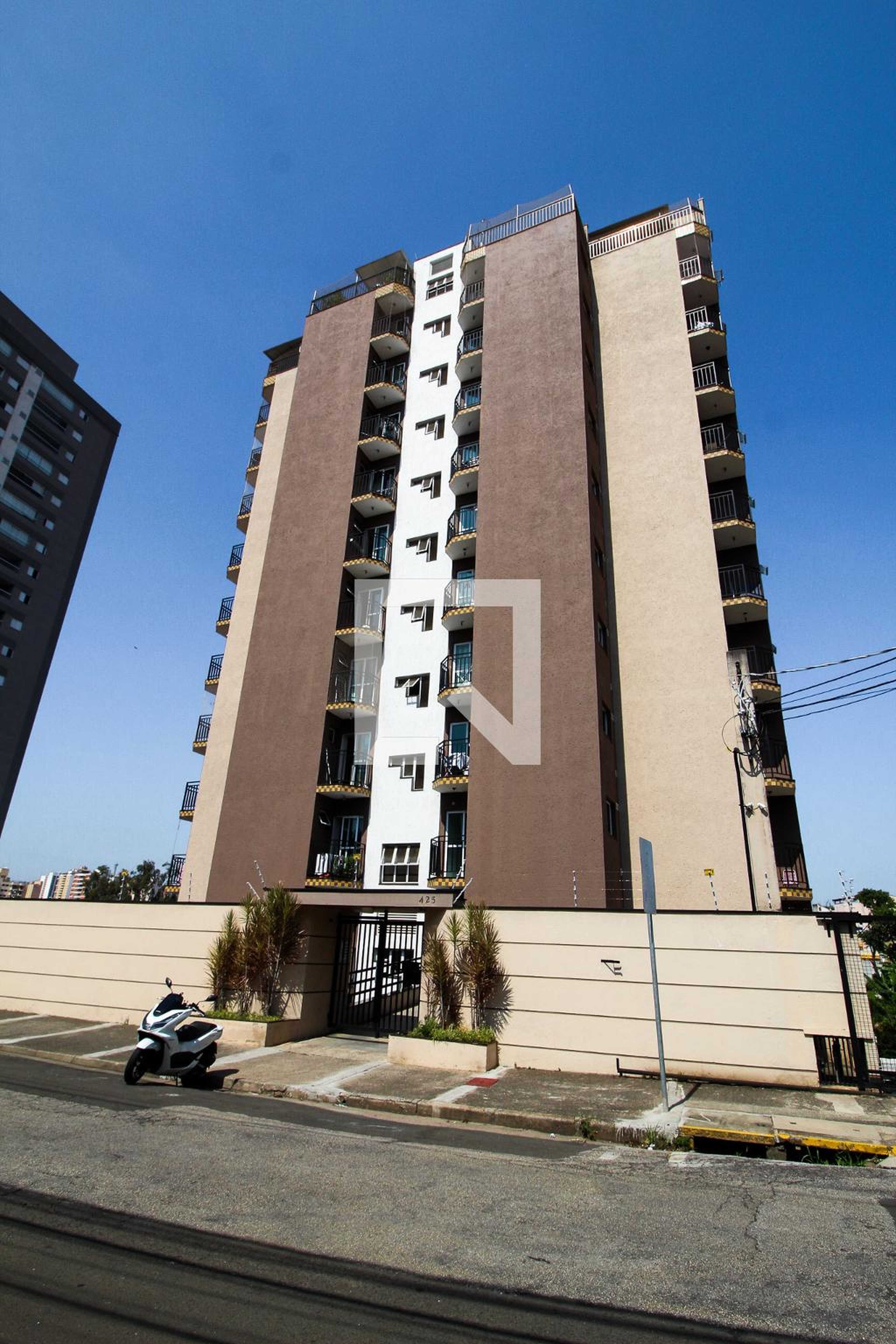 Fachada Condomínio Voluntarios da Patria