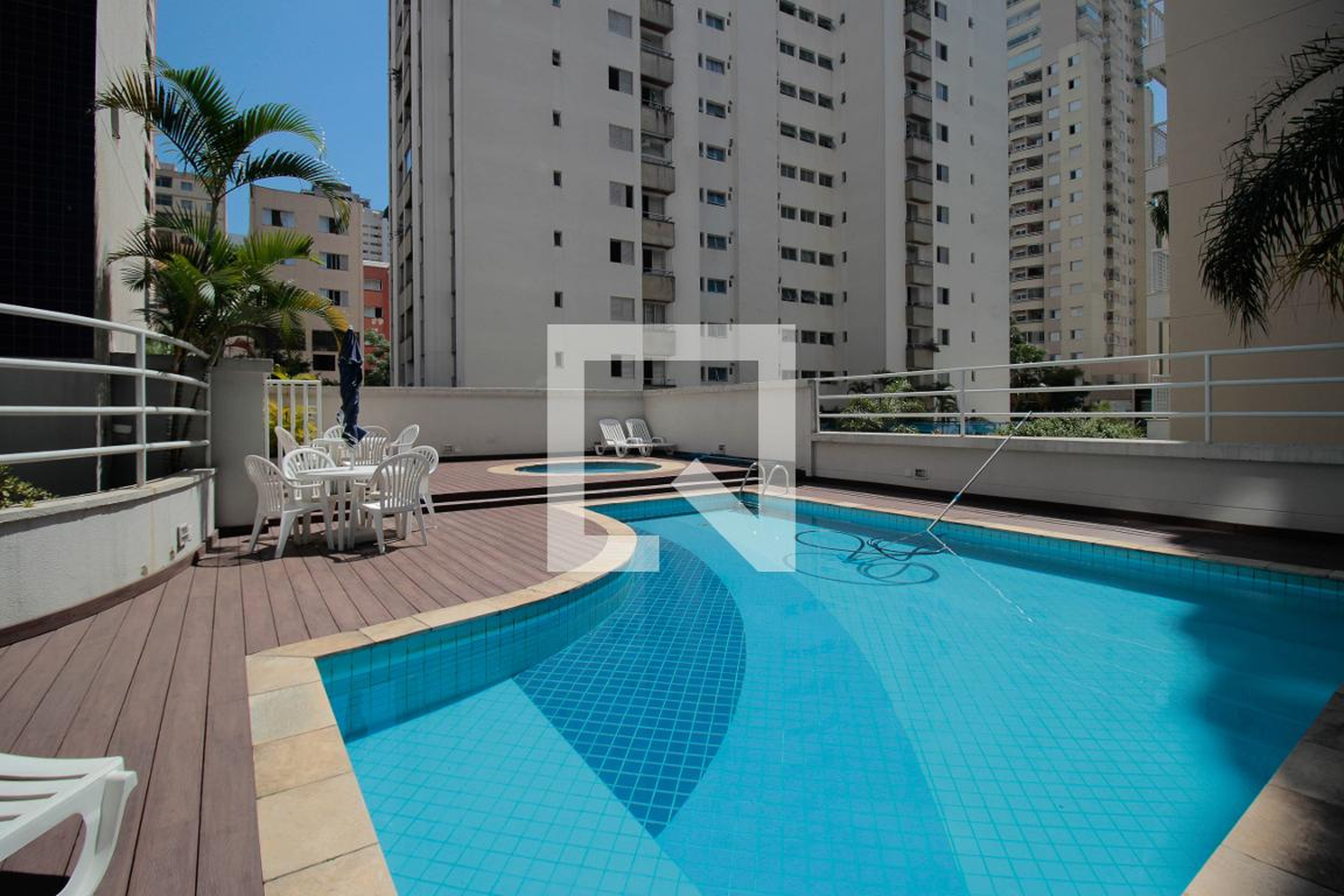 Piscina - Edifício Port Ville