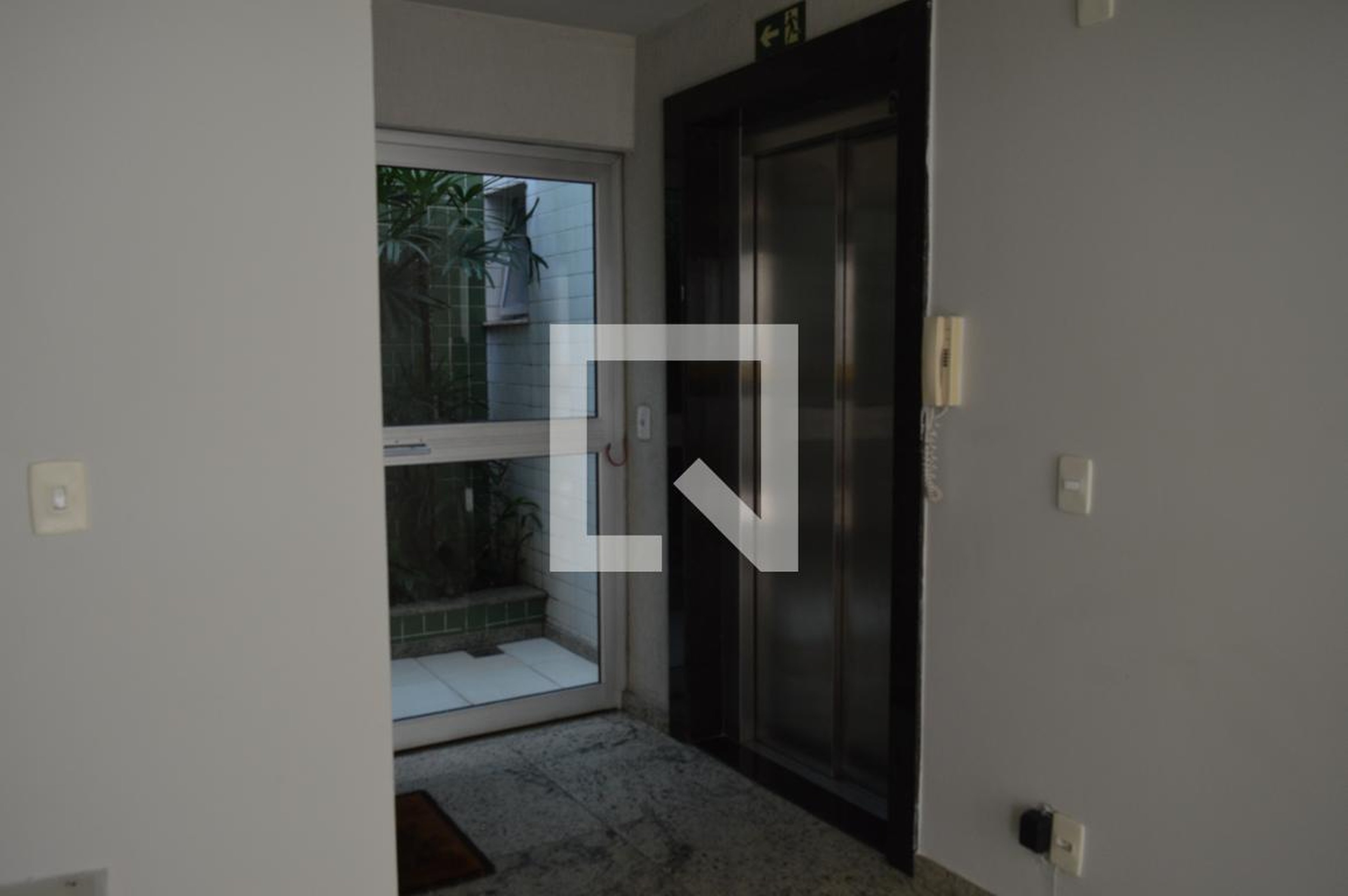 Elevador - Edifício Alvorada do Arvoredo