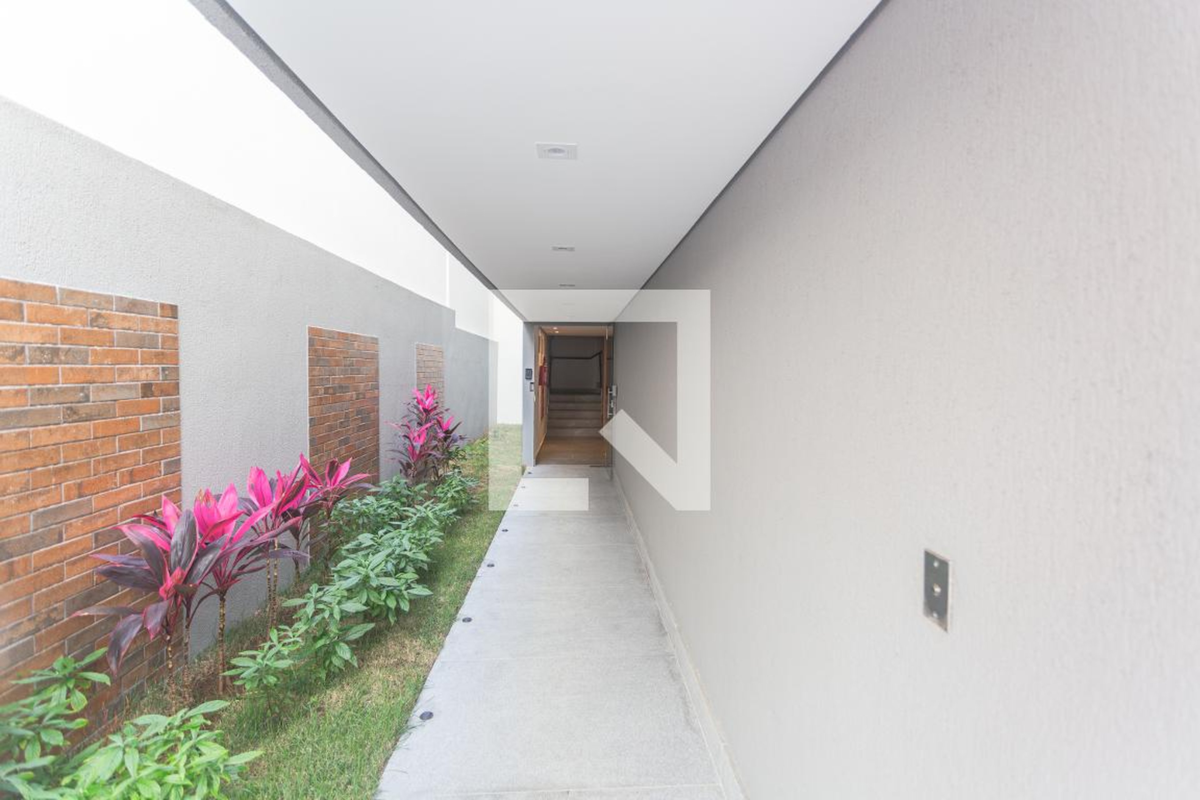 Hall de entrada - Edifício Your Way