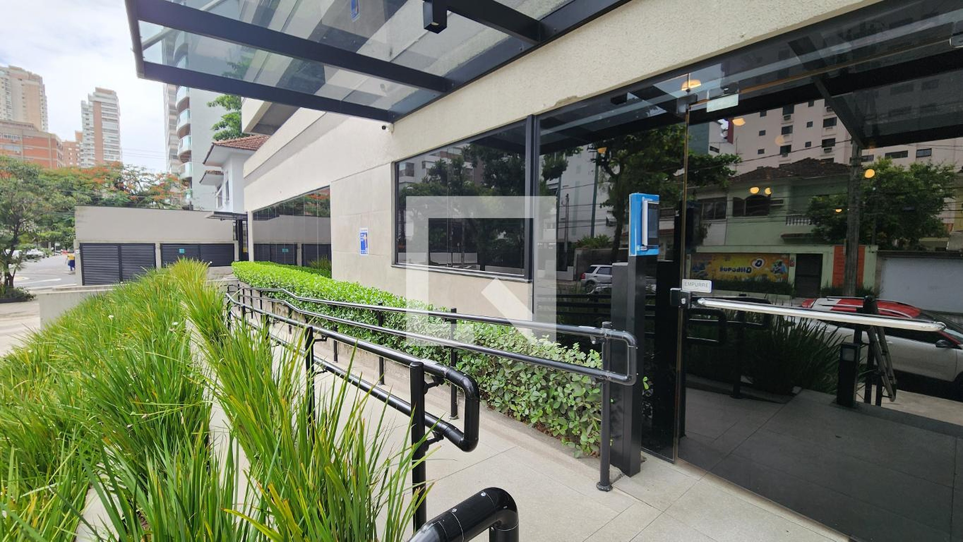 Fachada do Prédio Condomínio Maxhaus