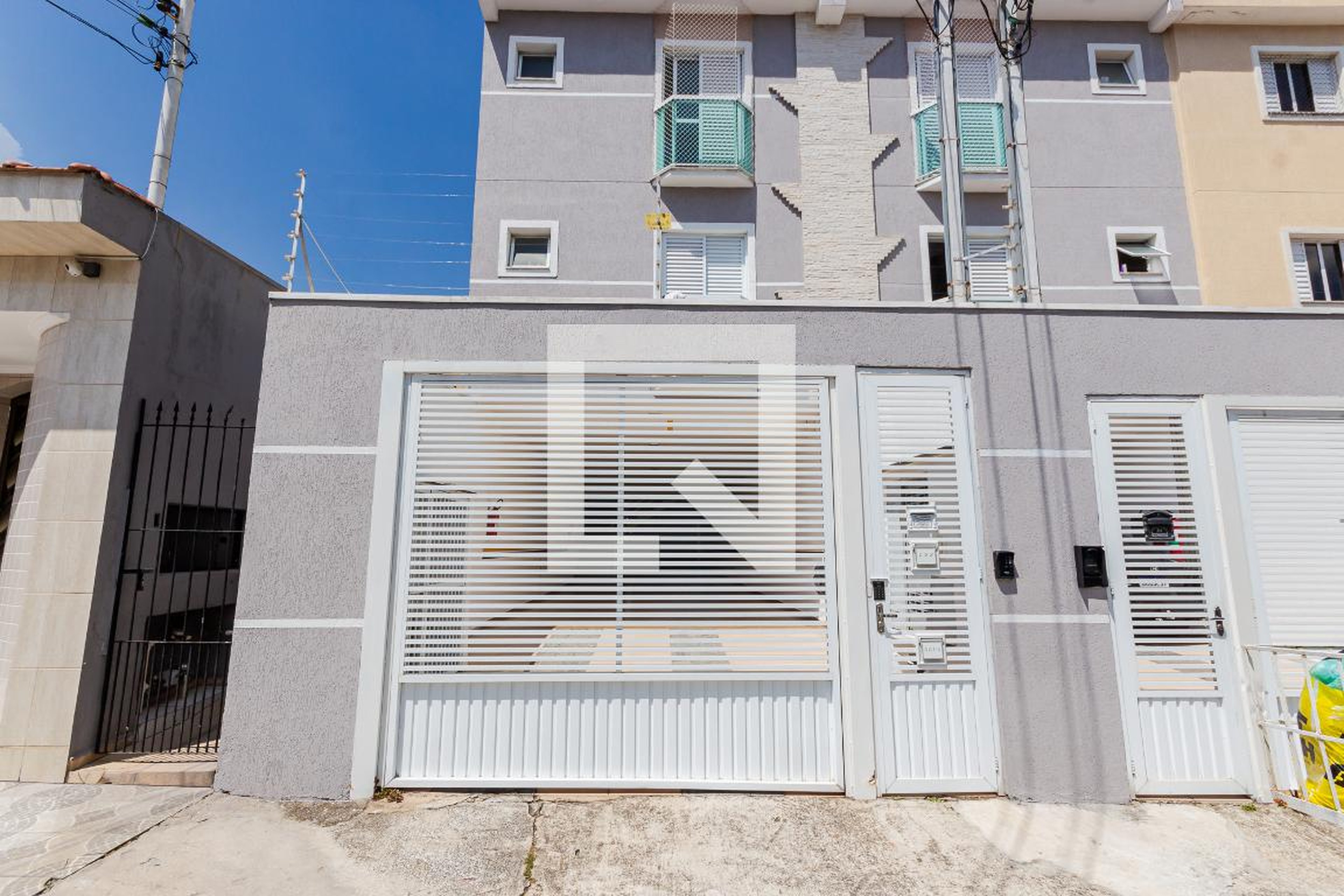 Fachada Condomínio em Rua Irlanda, 538