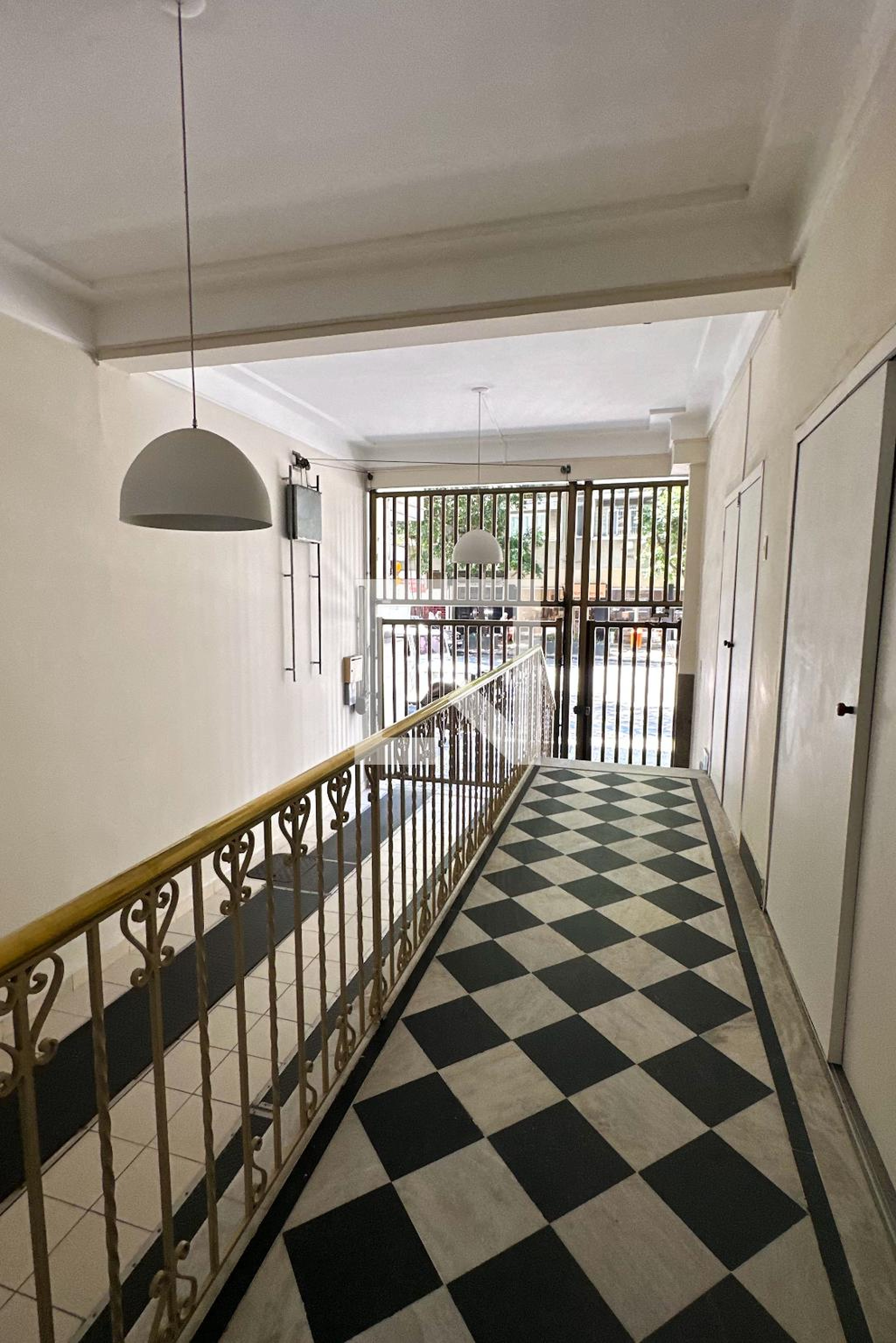 Entrada - Edifício Larbos